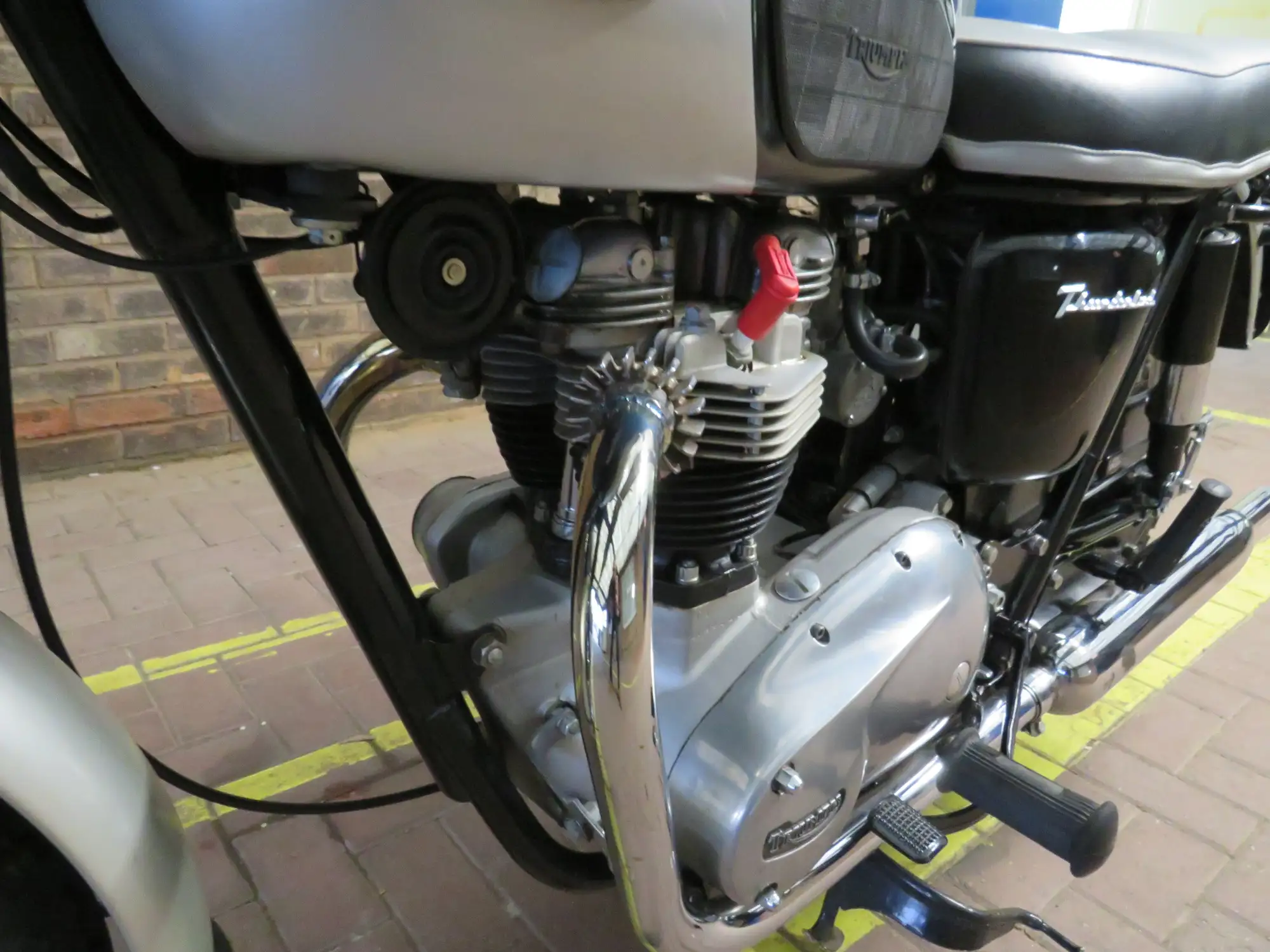 1966 Triumph 6T Thunderbird 649cc-For Sale