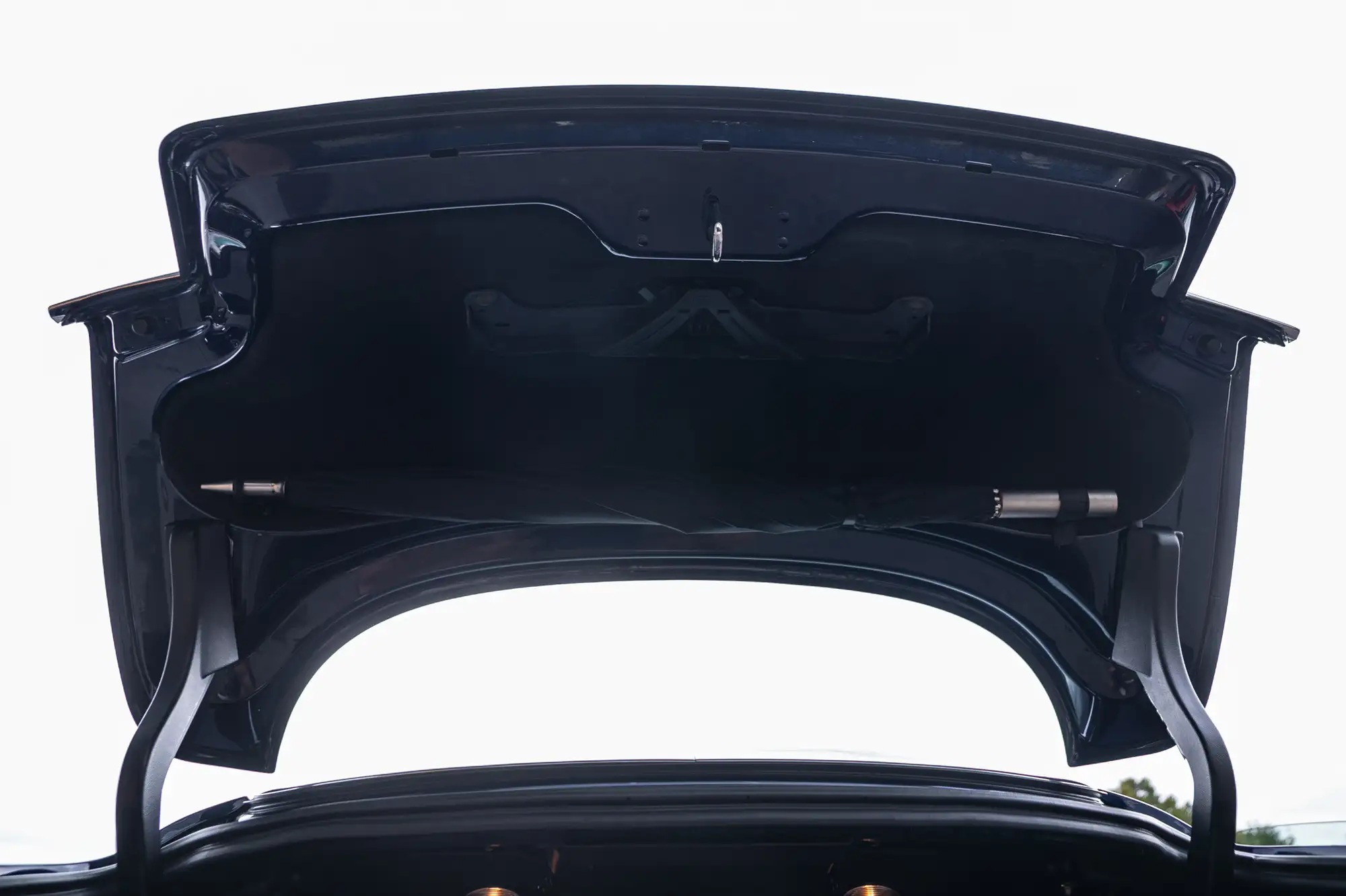 2003 Aston Martin V12 Vanquish-For Sale