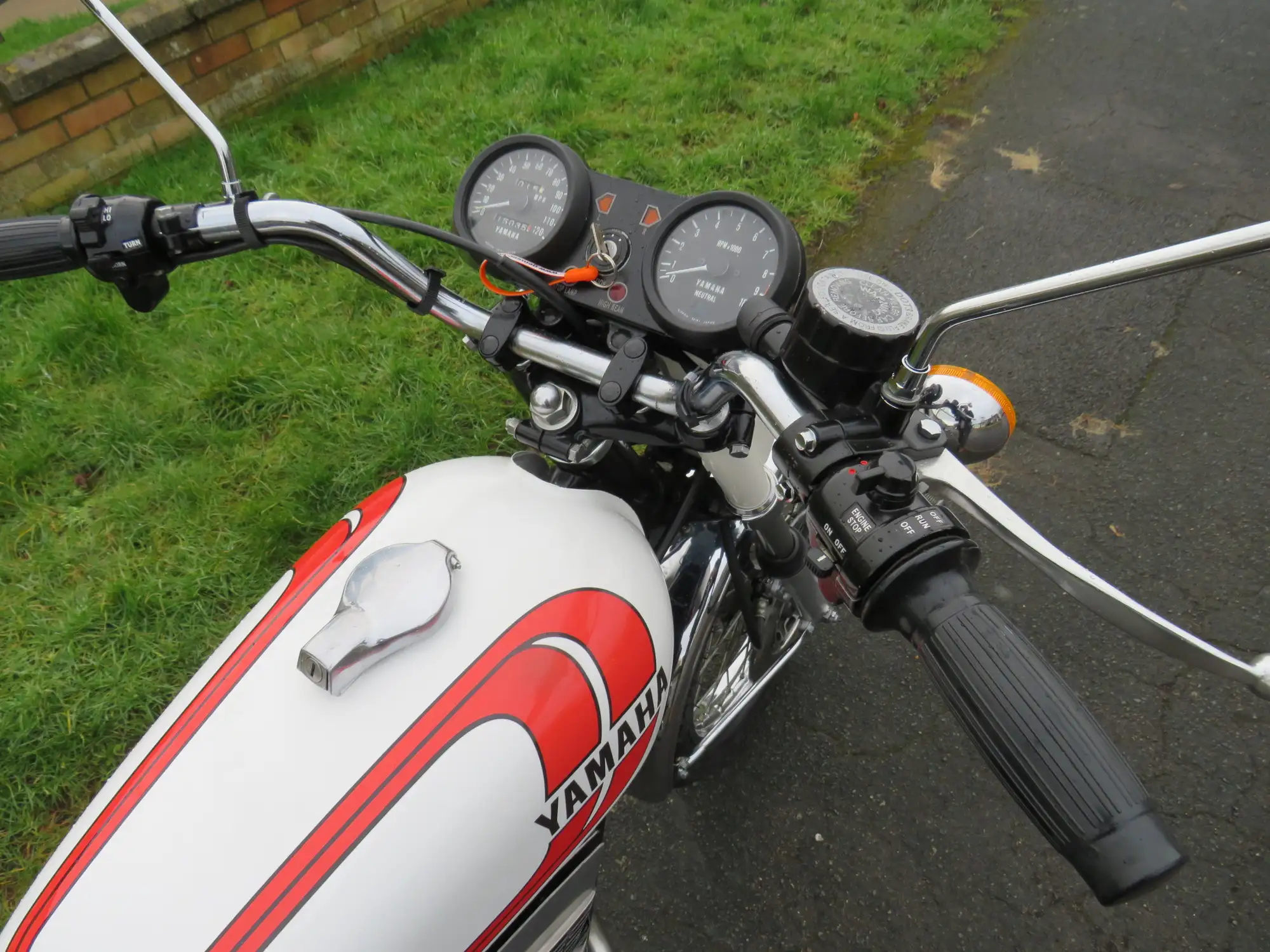 1975 Yamaha RD250B 247cc-For Sale