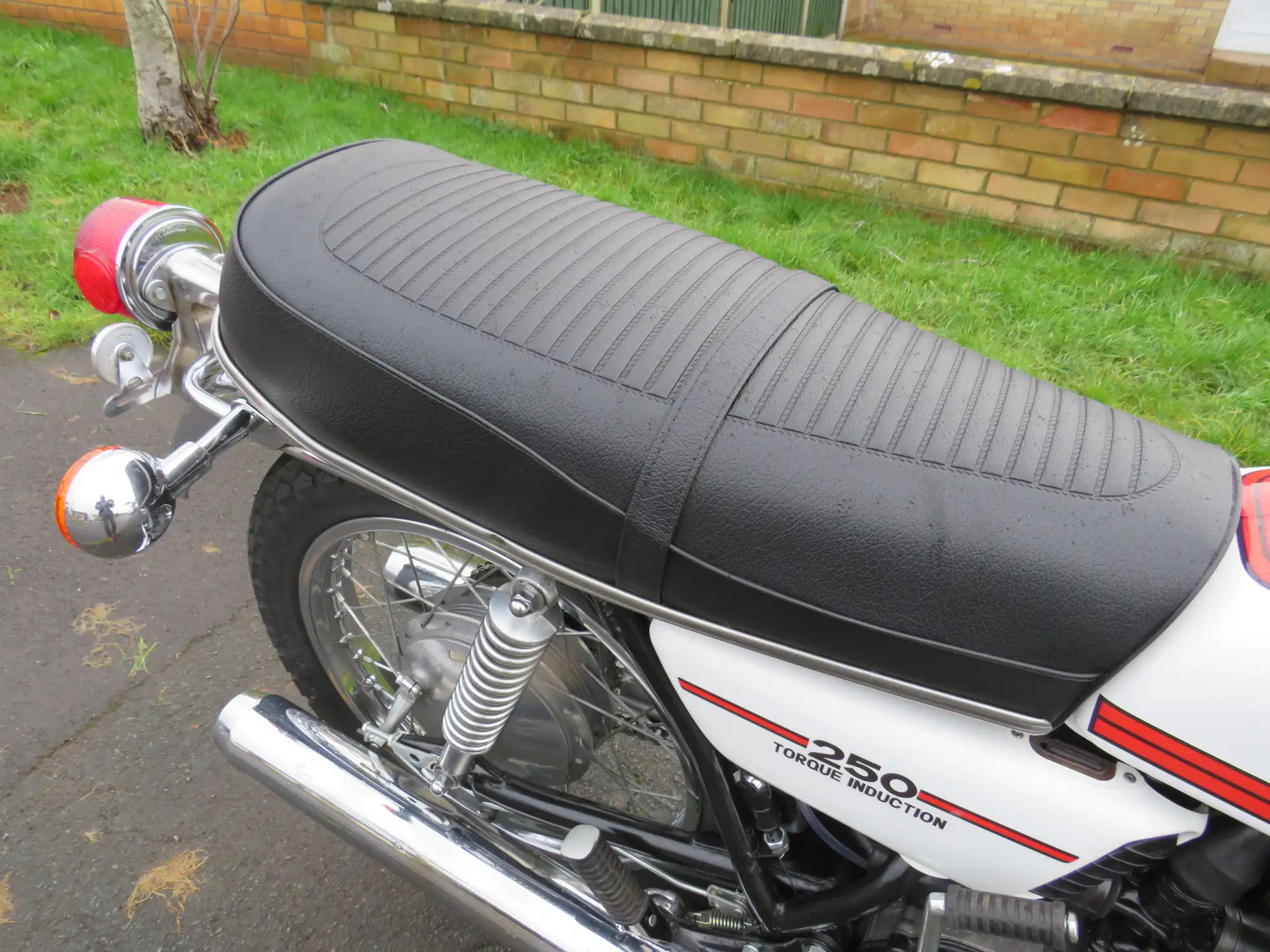 1975 Yamaha RD250B 247cc-For Sale