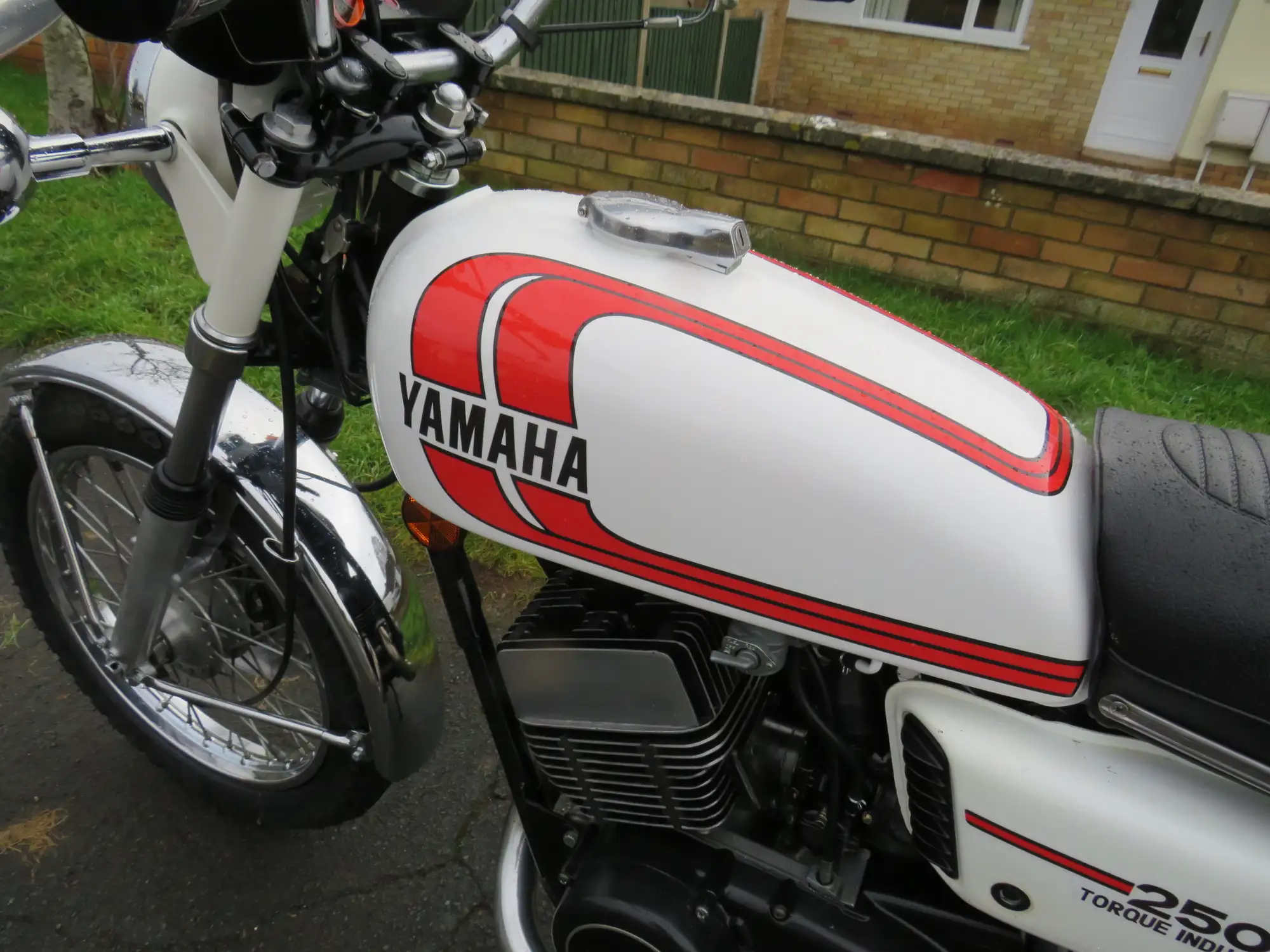 1975 Yamaha RD250B 247cc-For Sale