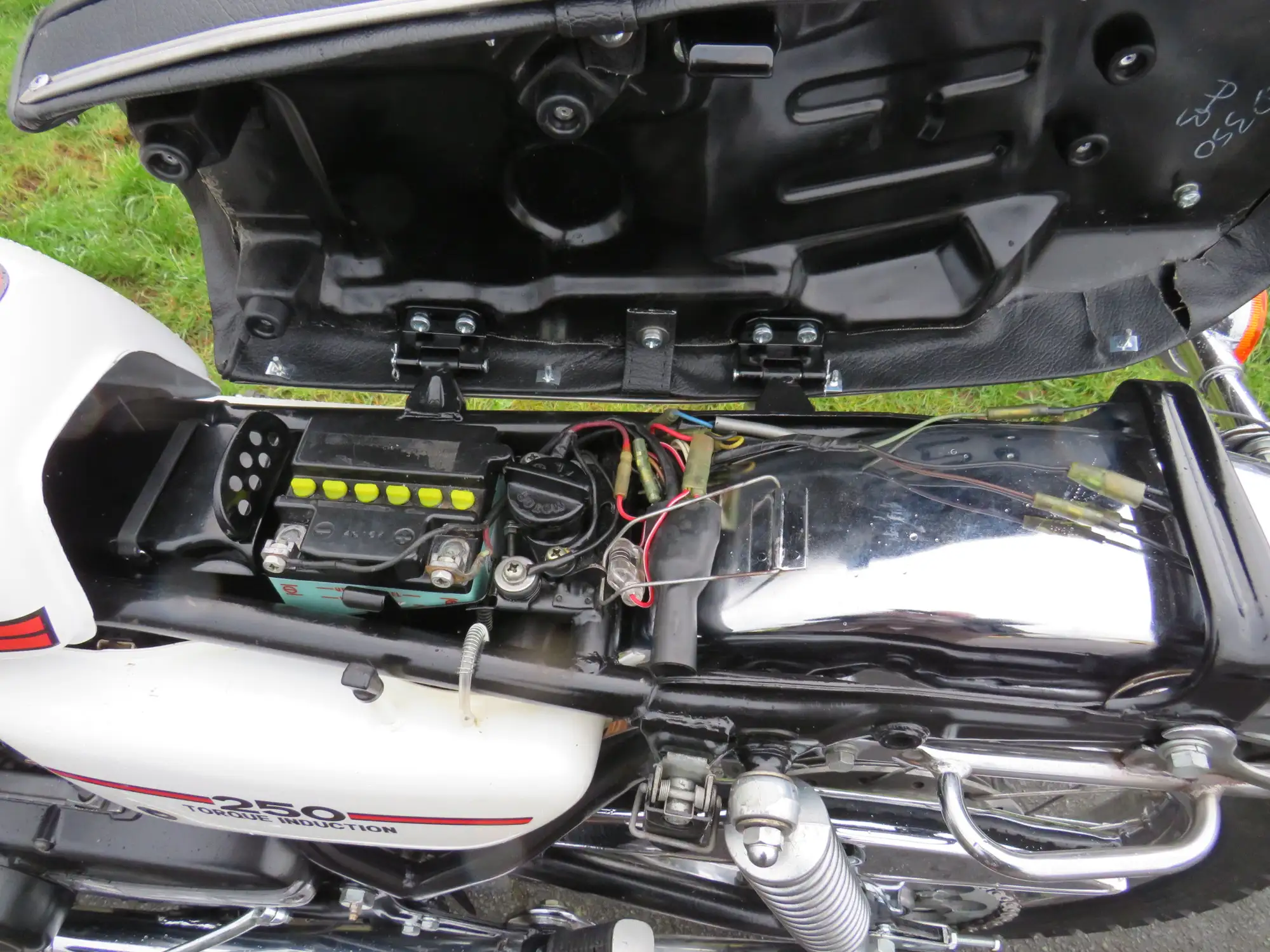 1975 Yamaha RD250B 247cc-For Sale