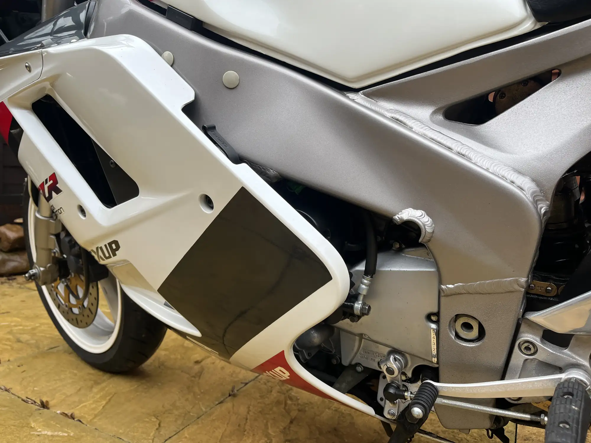 1992 Yamaha FZR1000 1002cc-For Sale