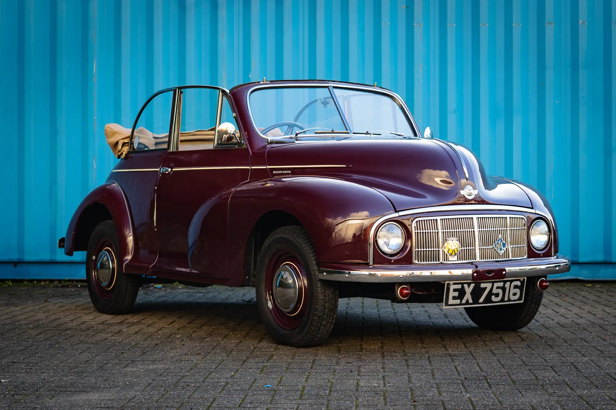 Iconic Auctioneers | 1951 Morris Minor Series MM 'Lowlight'-Sold
