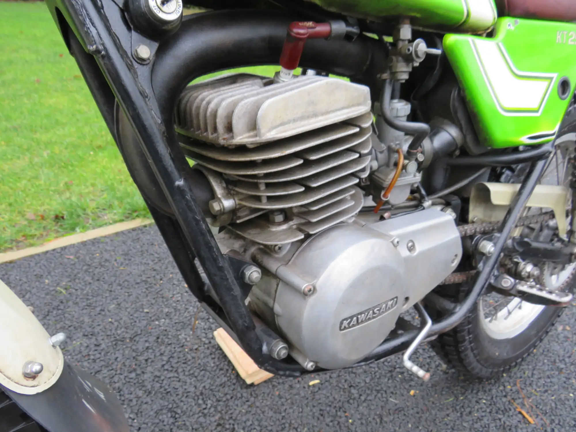 1976 Kawasaki KT250 246cc-For Sale