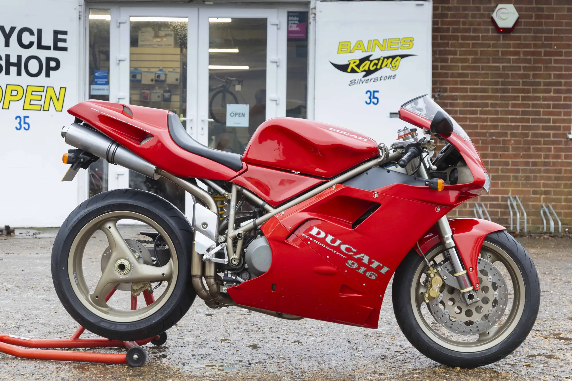 1994 Ducati 916 Strada 916cc-For Sale