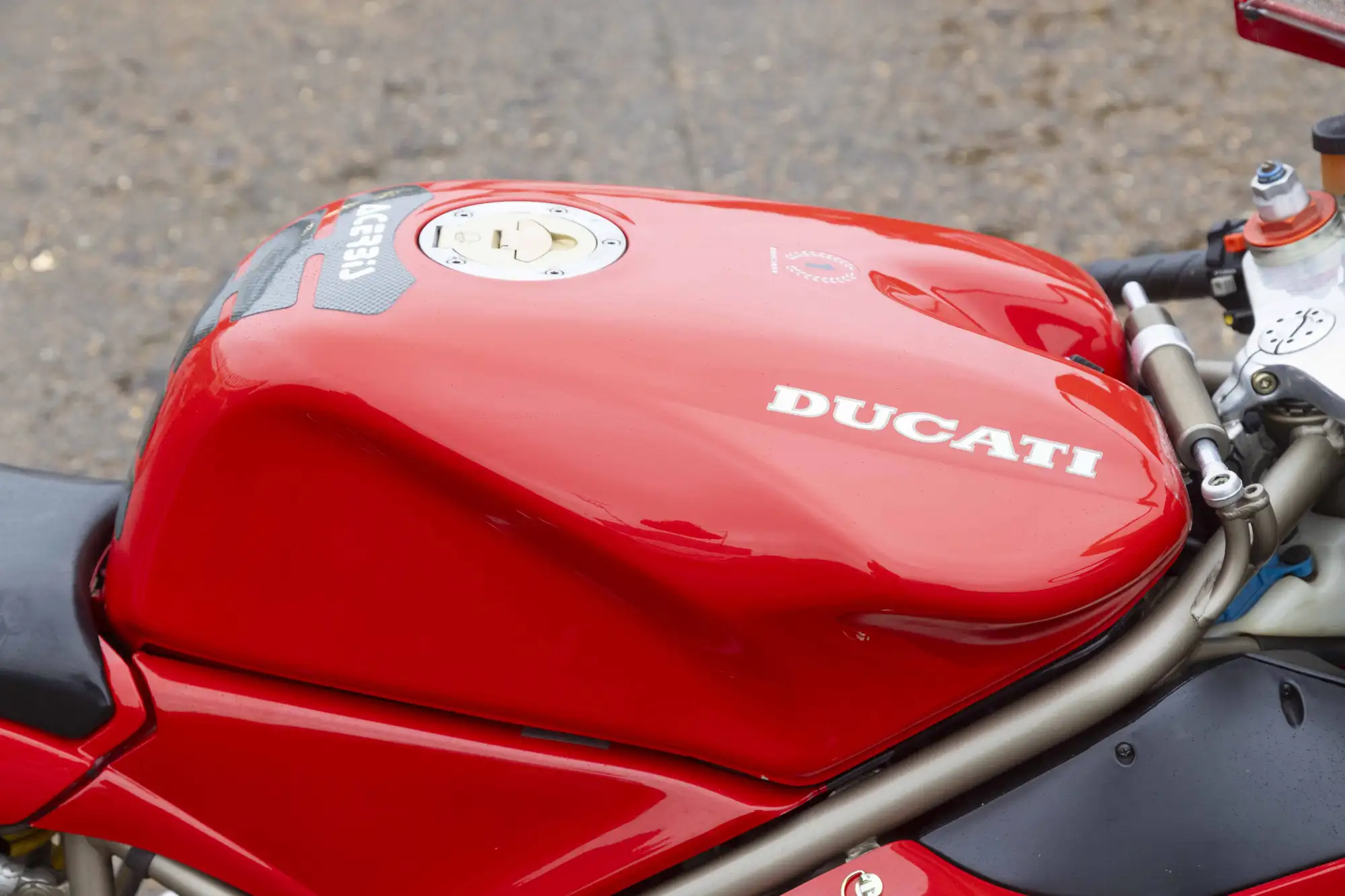 1994 Ducati 916 Strada 916cc-For Sale
