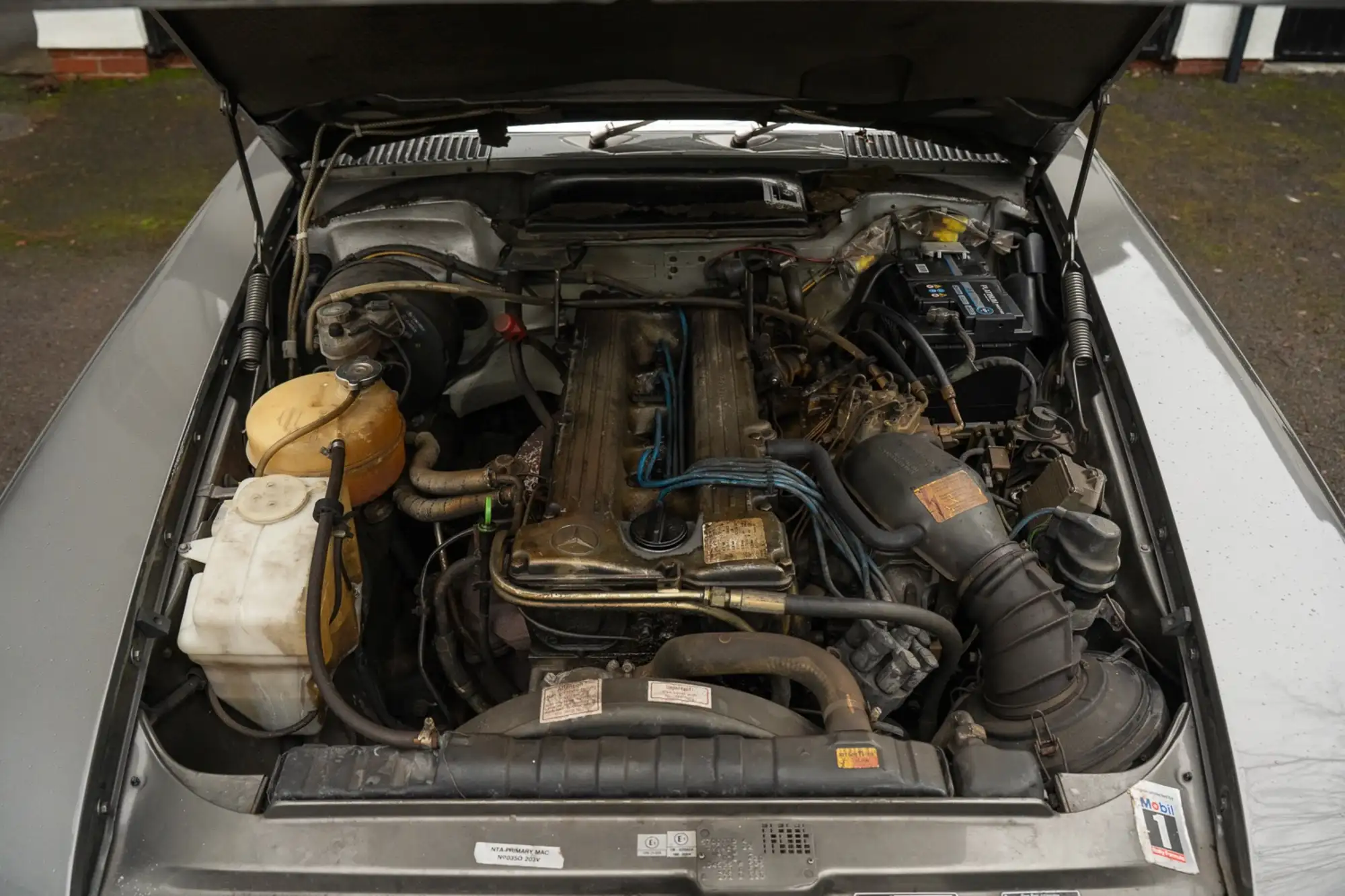 1985 Mercedes-Benz 280SL (R107) - 29,578 miles-For Sale