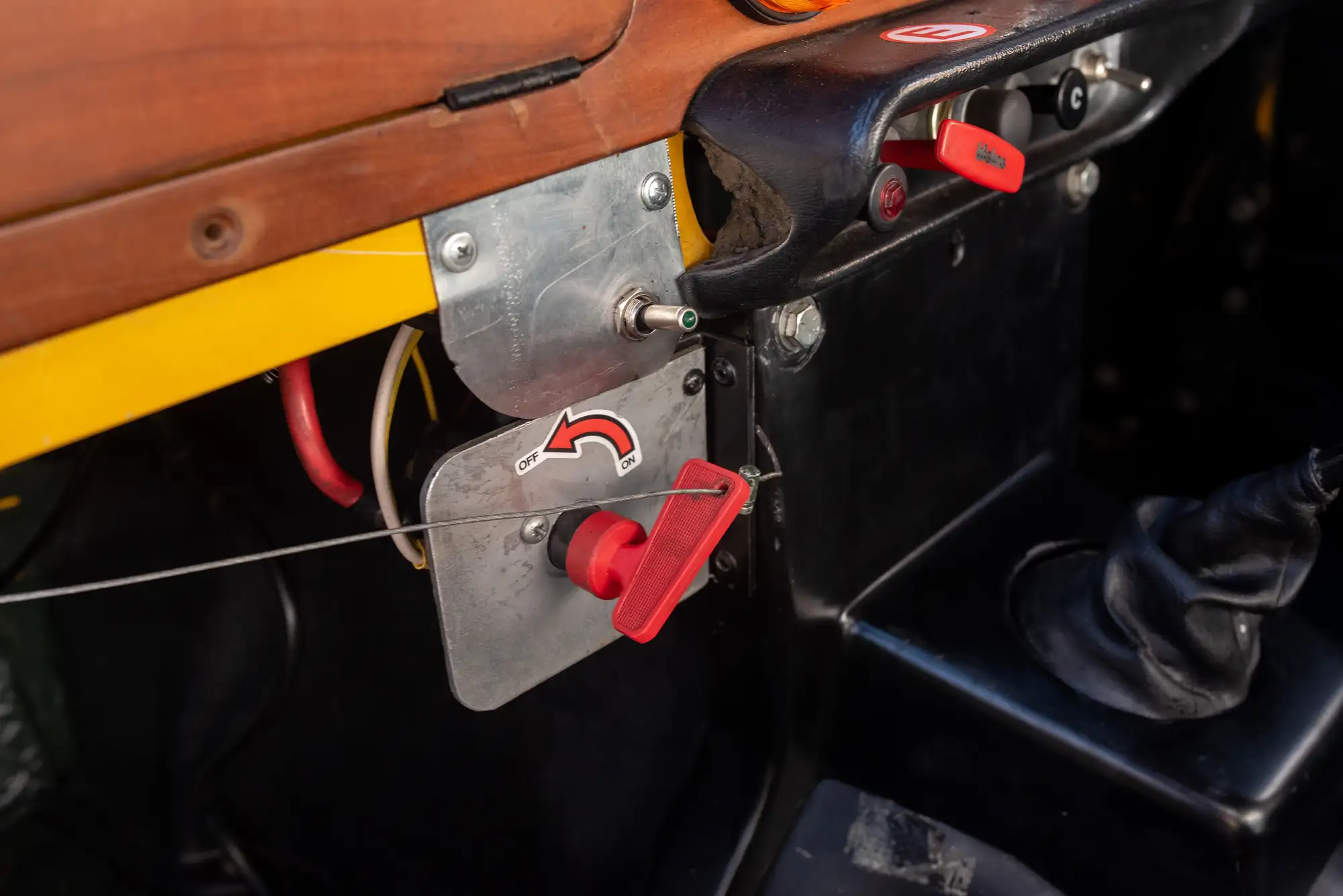 1969 Triumph TR6 2.5 PI Historic Race Car-For Sale