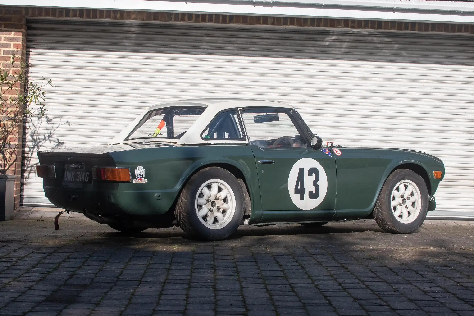 1969 Triumph TR6 2.5 PI Historic Race Car-For Sale
