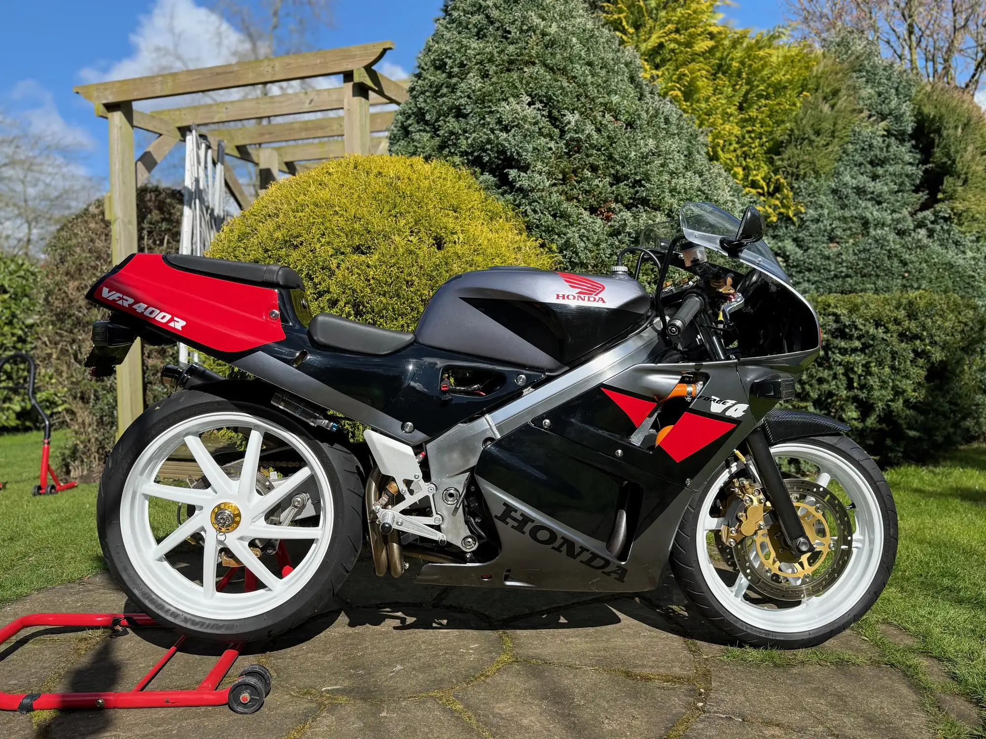 Iconic Auctioneers | 1992 Honda VFR400R NC30 399cc-Sold