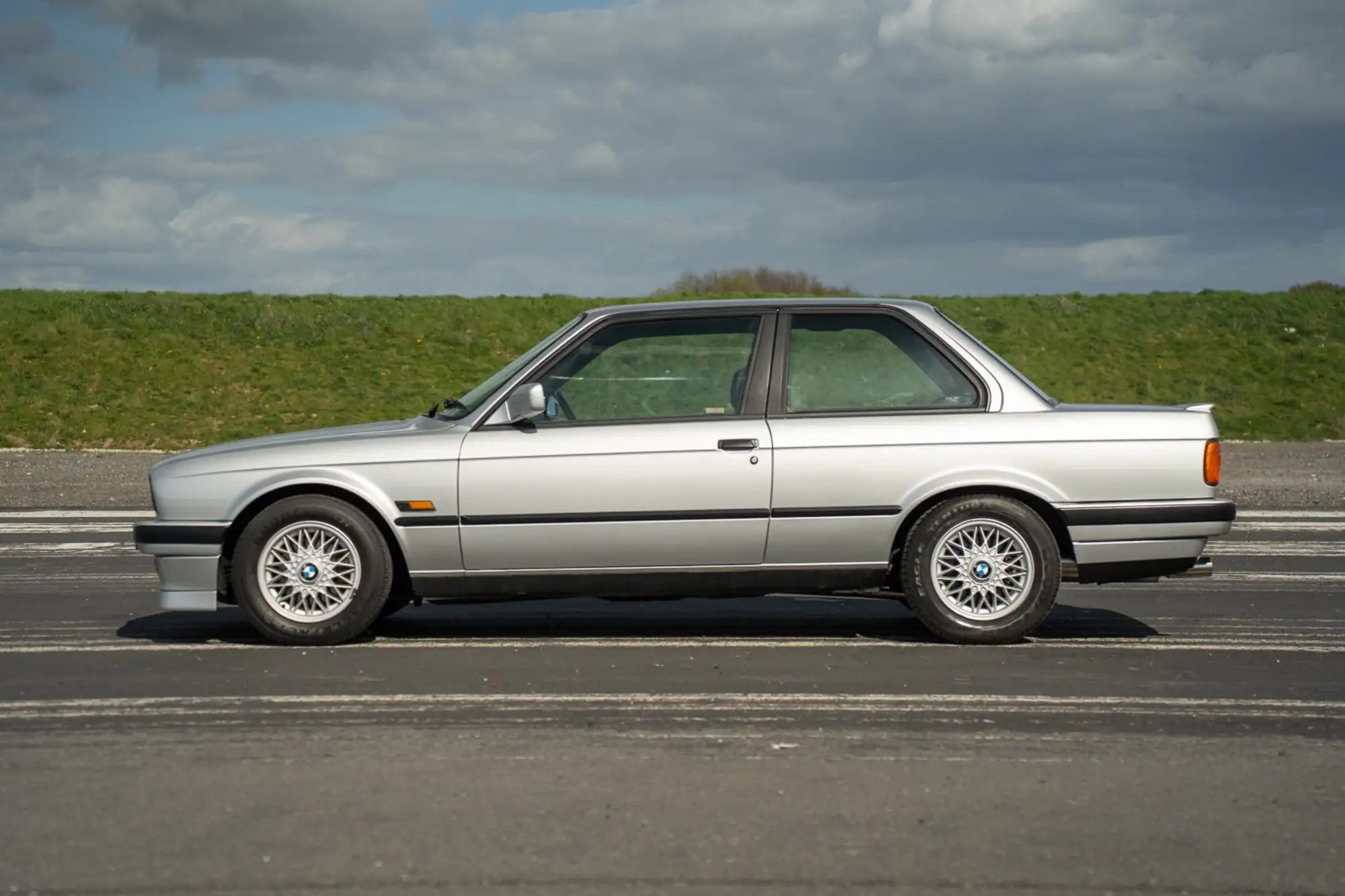 1990 BMW 318is Coupé (E30) - 54,869 miles-Sold