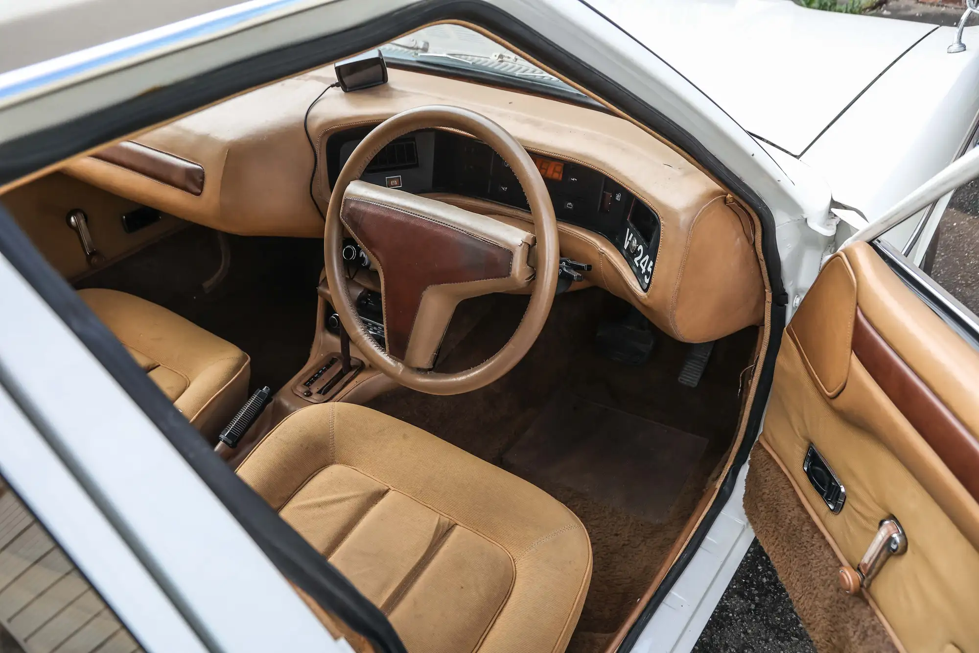 1974 Ford Cortina Mk3 2000E Auto - Ford-Built Experimental V-For Sale