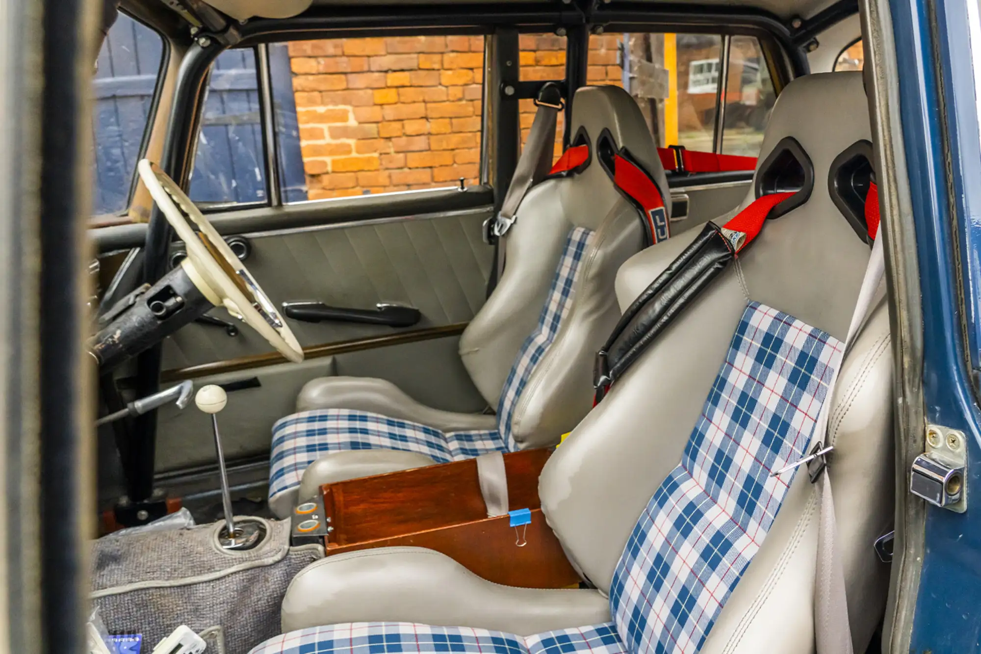 1964 Mercedes-Benz Fintail Historic Rally Car ( W111 )-For Sale