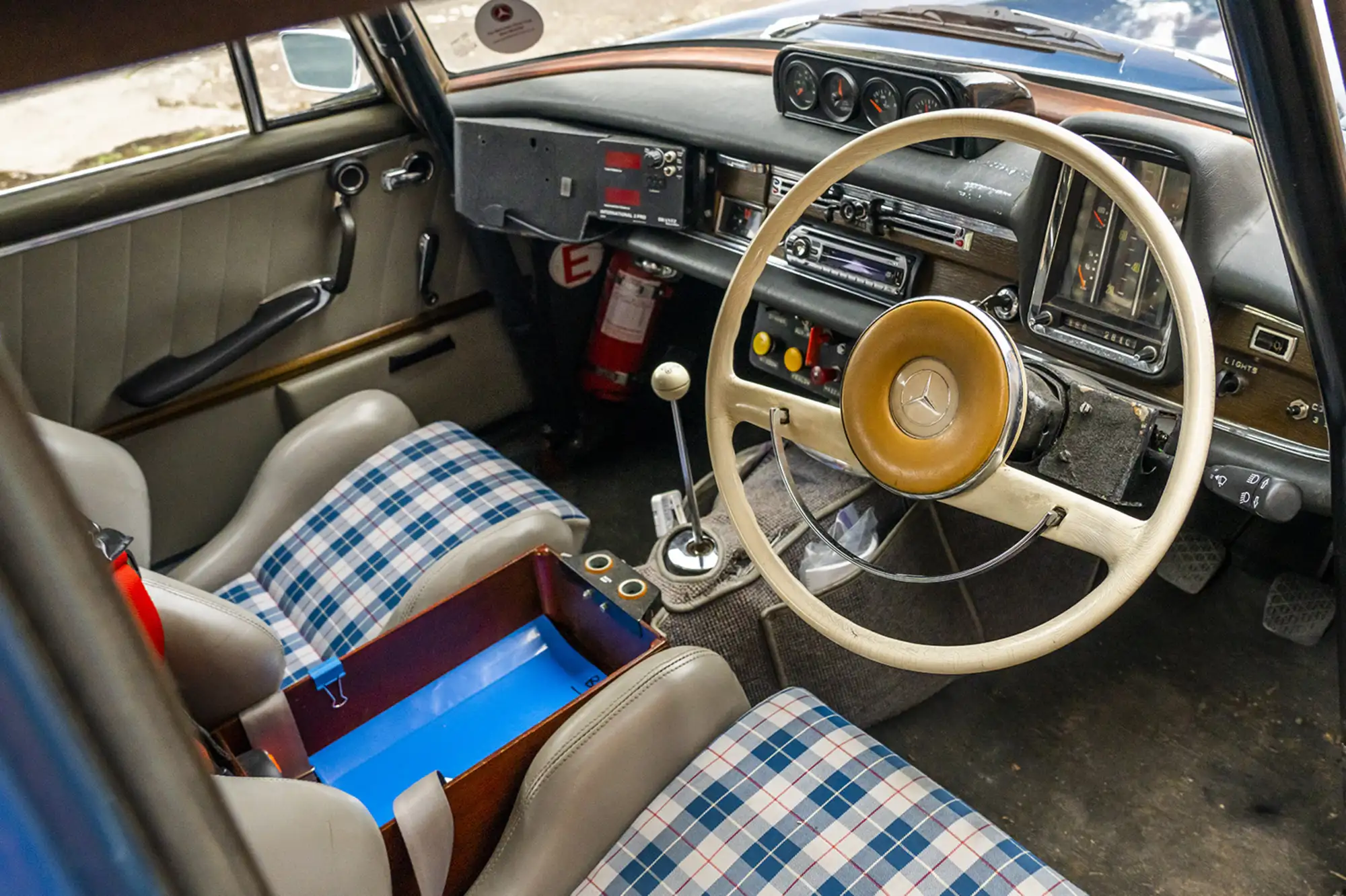 1964 Mercedes-Benz Fintail Historic Rally Car ( W111 )-For Sale