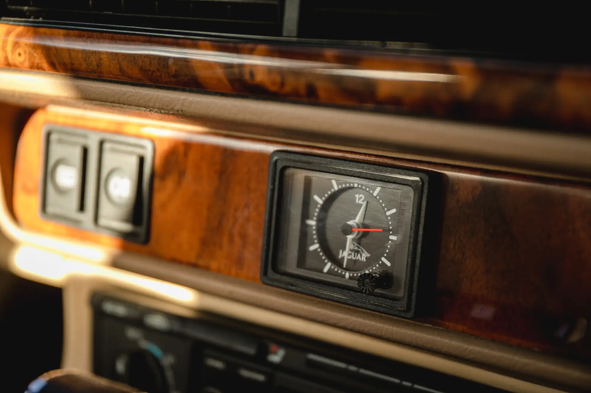 1993 Jaguar XJS 6.0 V12 Coupé-Sold