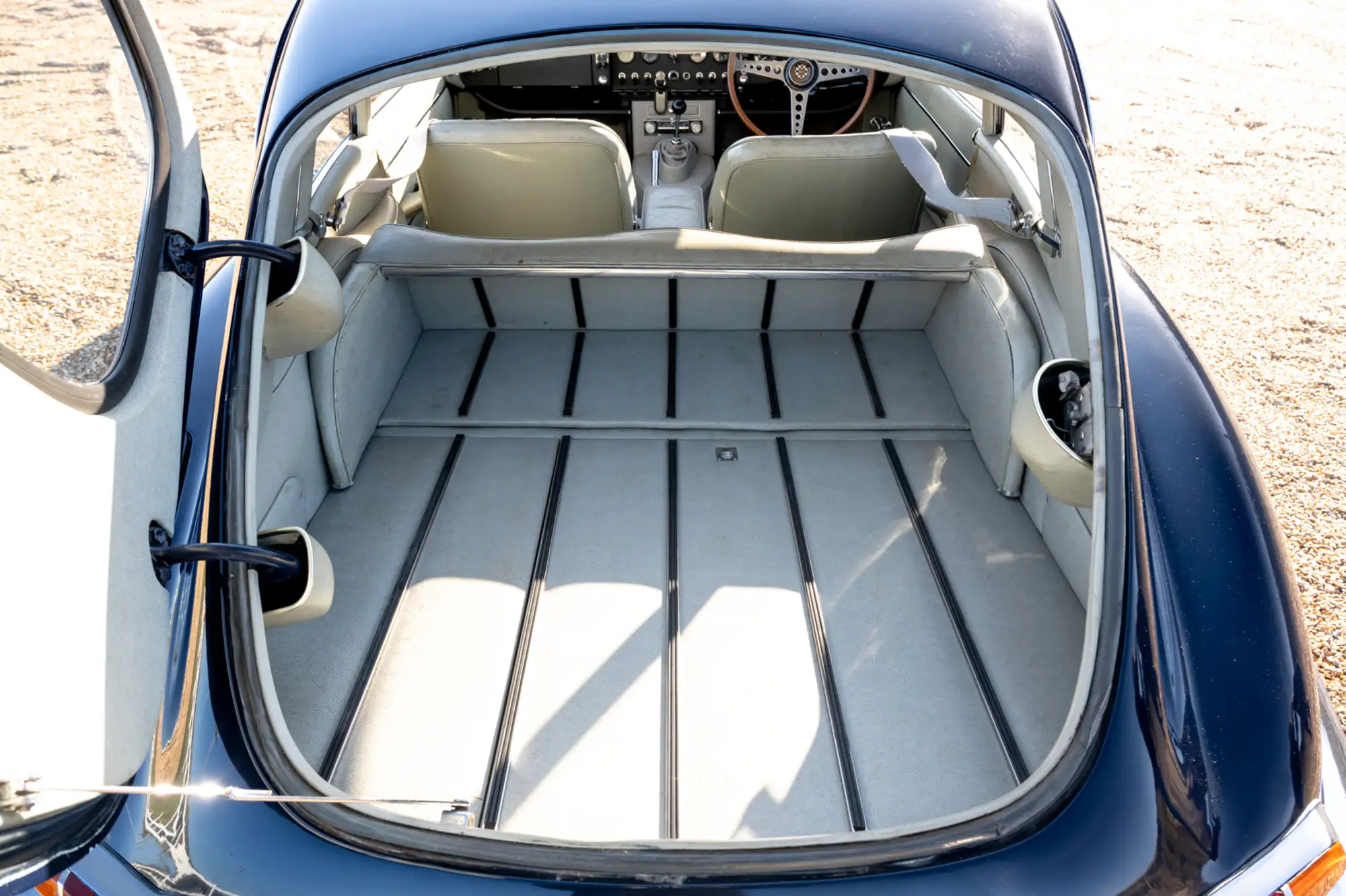 1968 Jaguar E-Type Series 1½ 4.2 2+2 Coupe-Sold