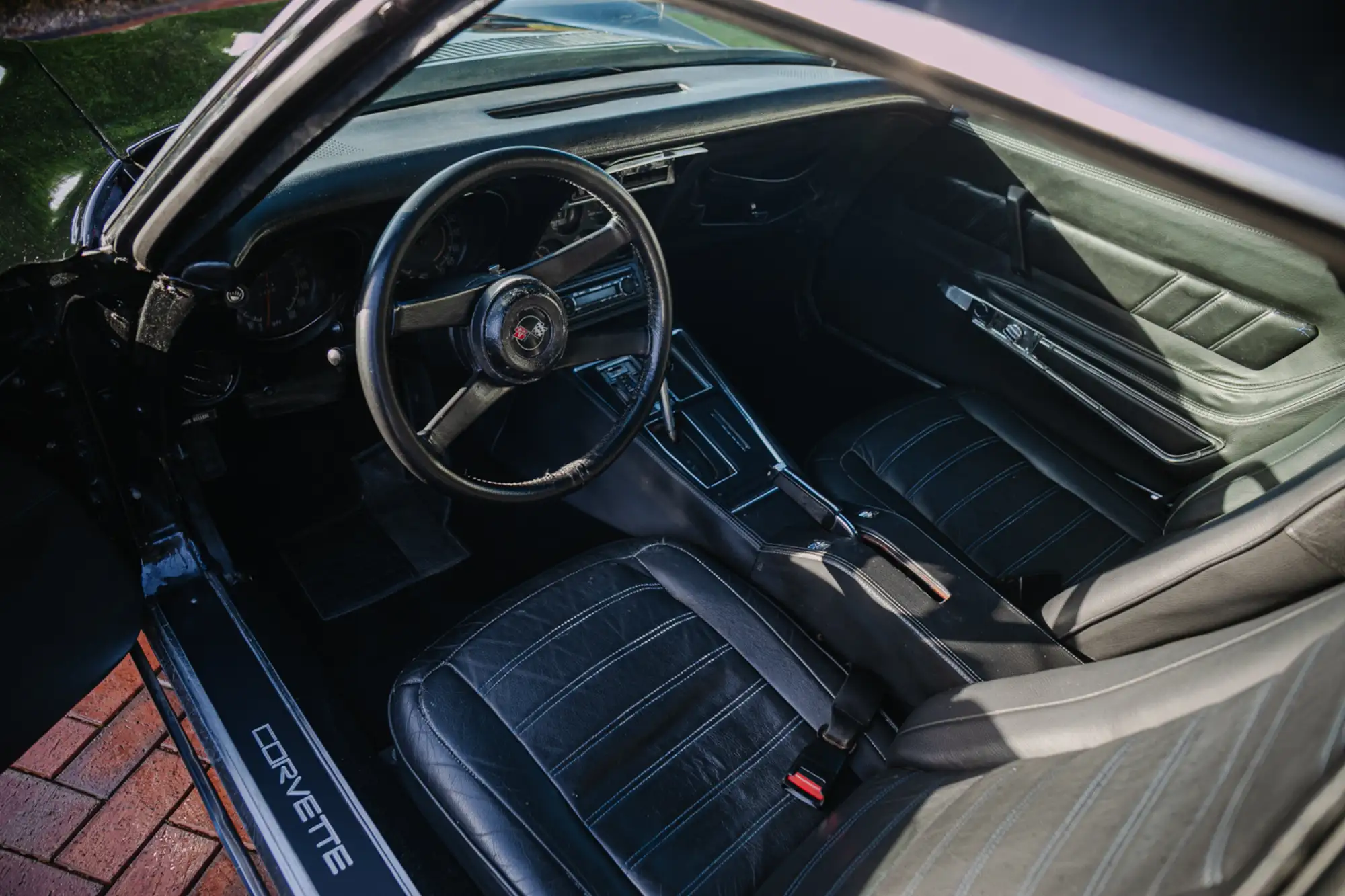 1976 Chevrolet Corvette Stingray C3 Targa-Top 350ci-Sold