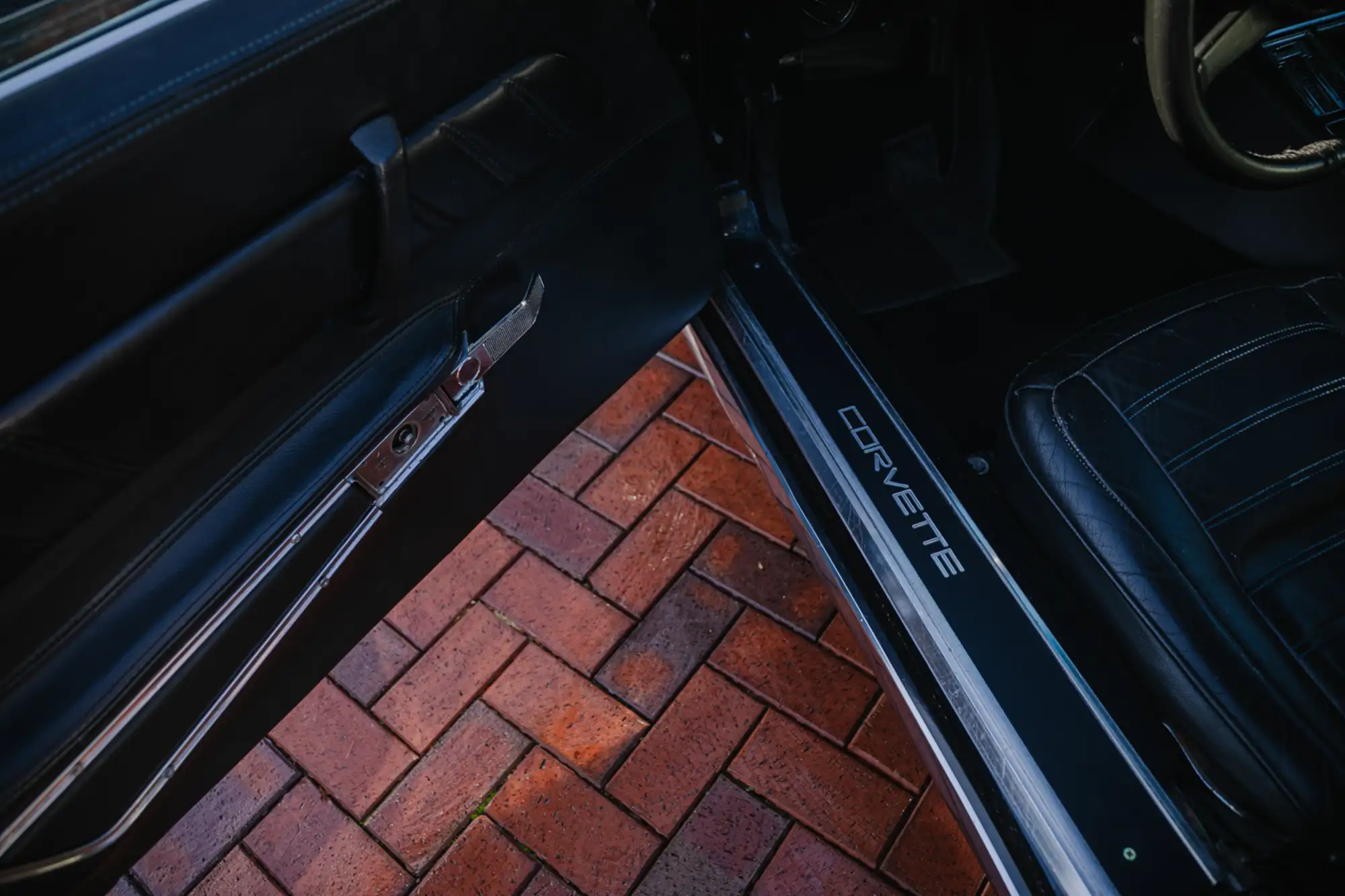 1976 Chevrolet Corvette Stingray C3 Targa-Top 350ci-Sold