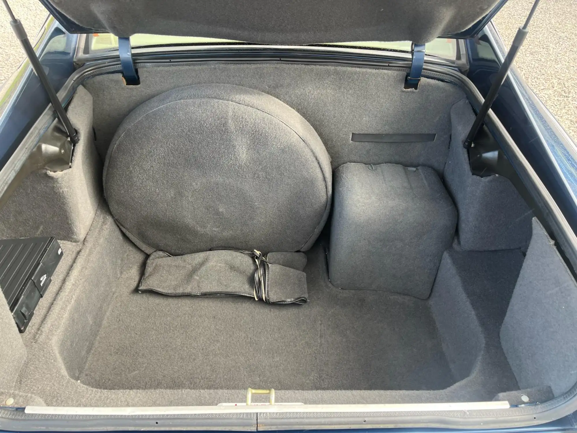 1995 Jaguar XJS 4.0 Celebration Coupé-Sold