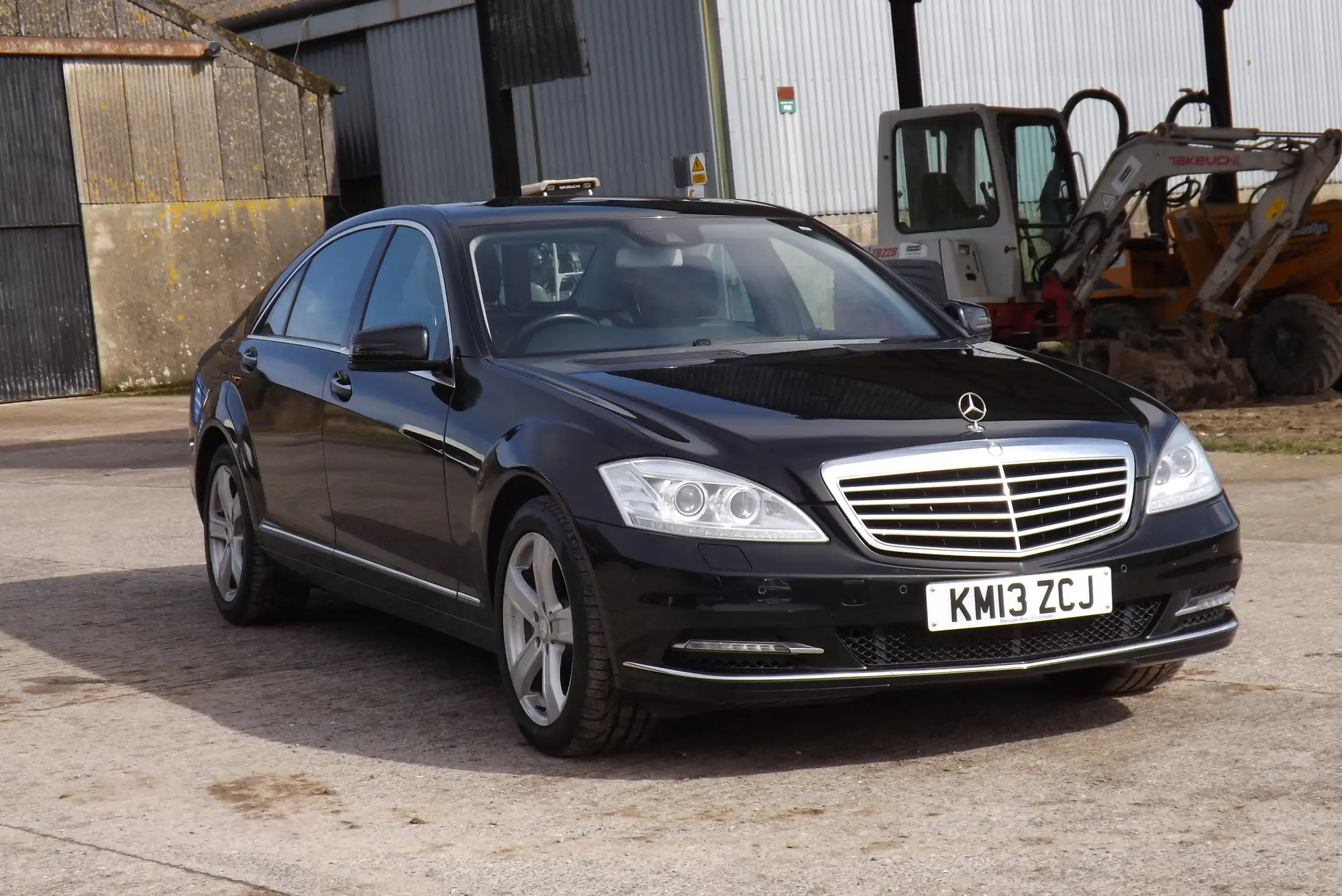 2013 Mercedes-Benz S350 Bluetec-Property of Mr Nigel Havers-Sold
