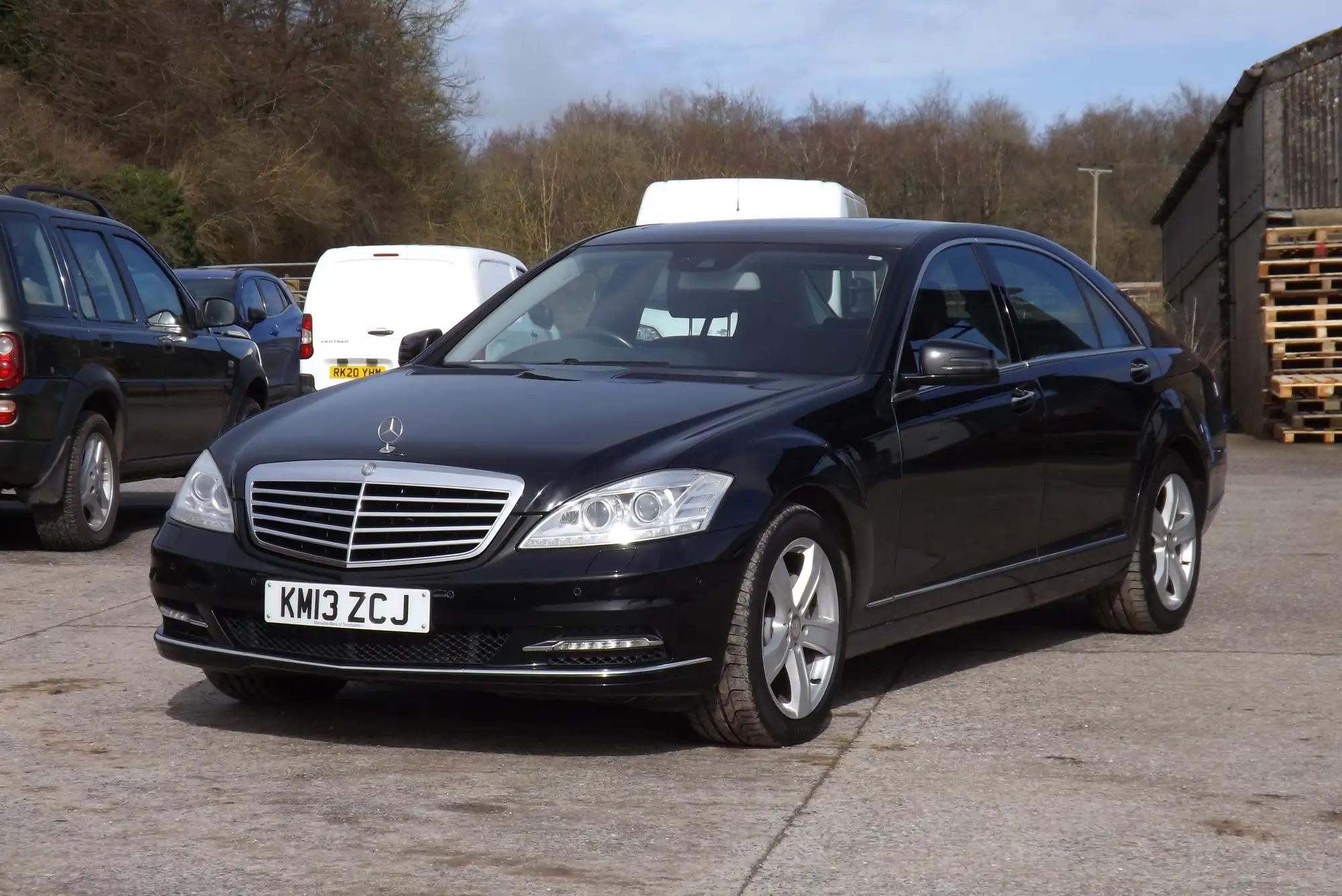 2013 Mercedes-Benz S350 Bluetec-Property of Mr Nigel Havers-Sold