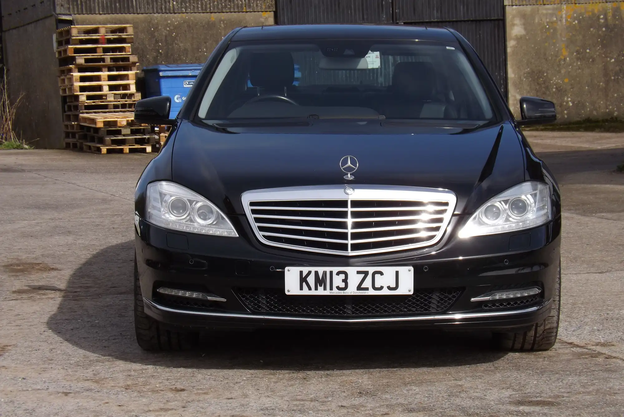 2013 Mercedes-Benz S350 Bluetec-Property of Mr Nigel Havers-Sold
