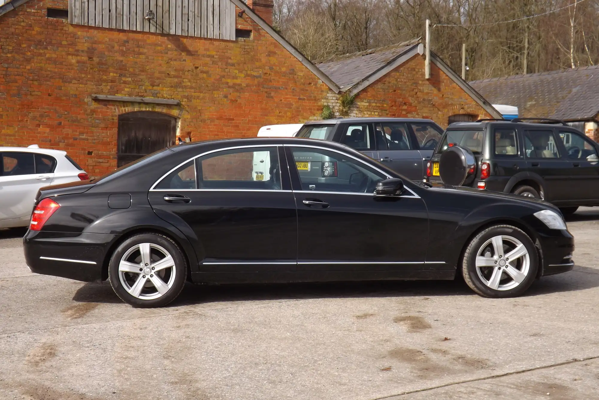 2013 Mercedes-Benz S350 Bluetec-Property of Mr Nigel Havers-Sold