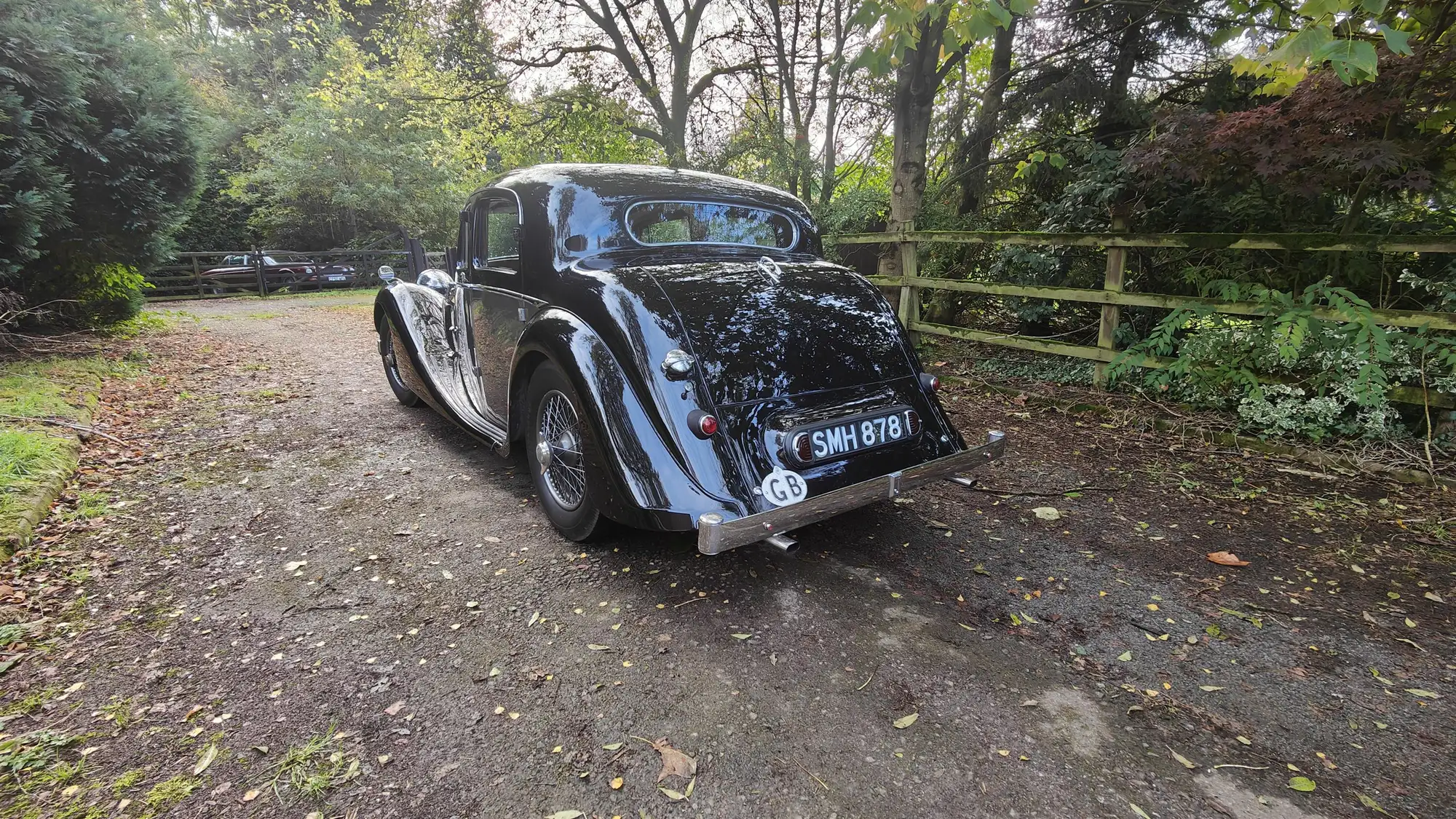 1947 Jaguar 2½-Litre Saloon-Sold