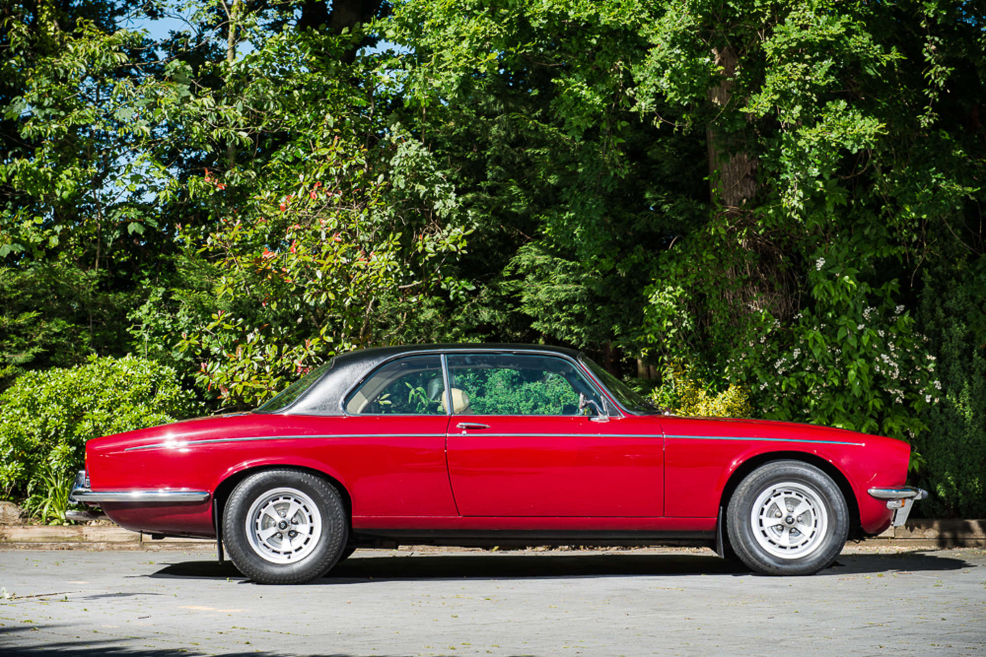 1977 Daimler Double-Six Coupé-Sold