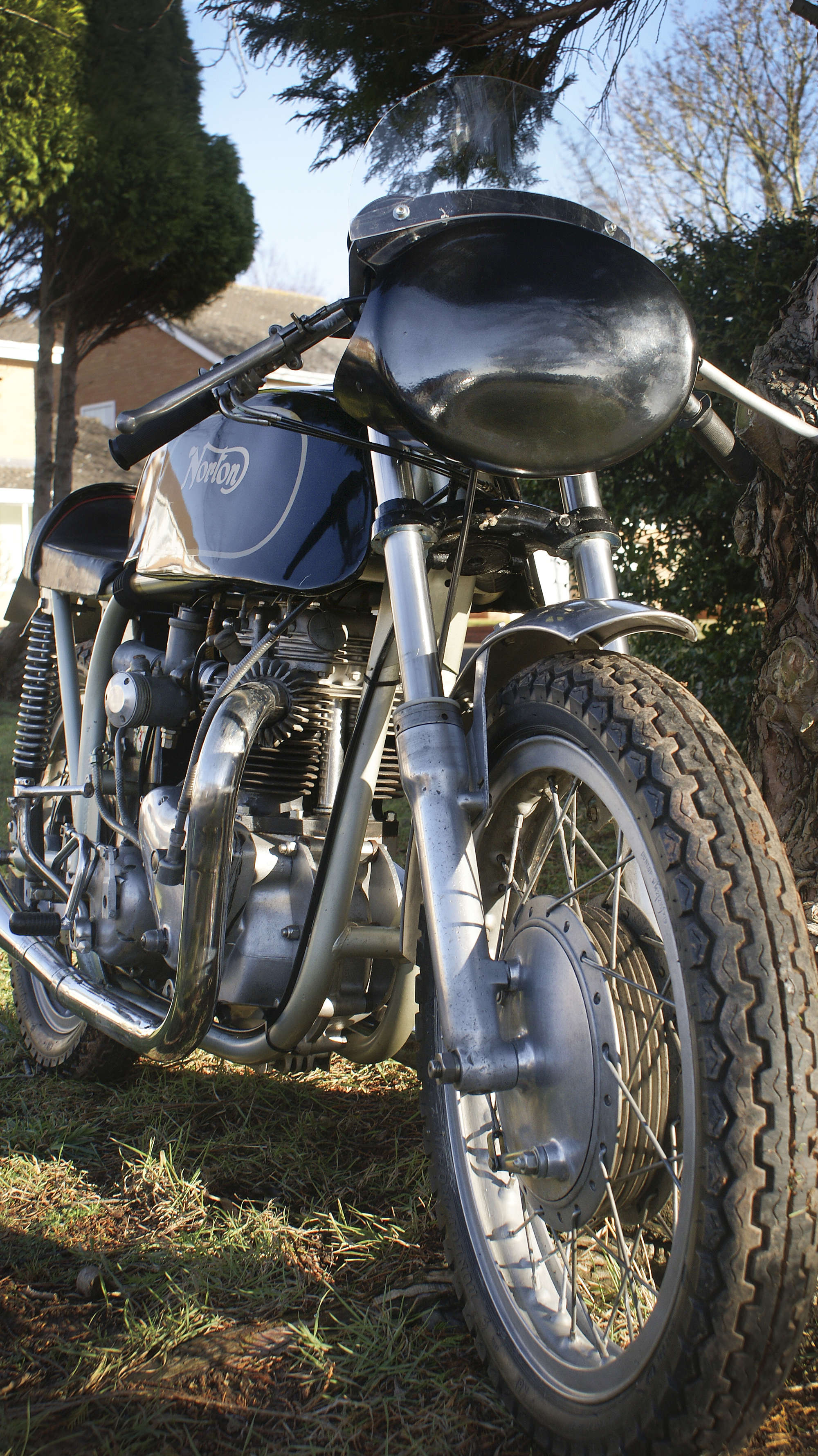 Triton 650 Pre-Unit Café Racer-Auction Lot