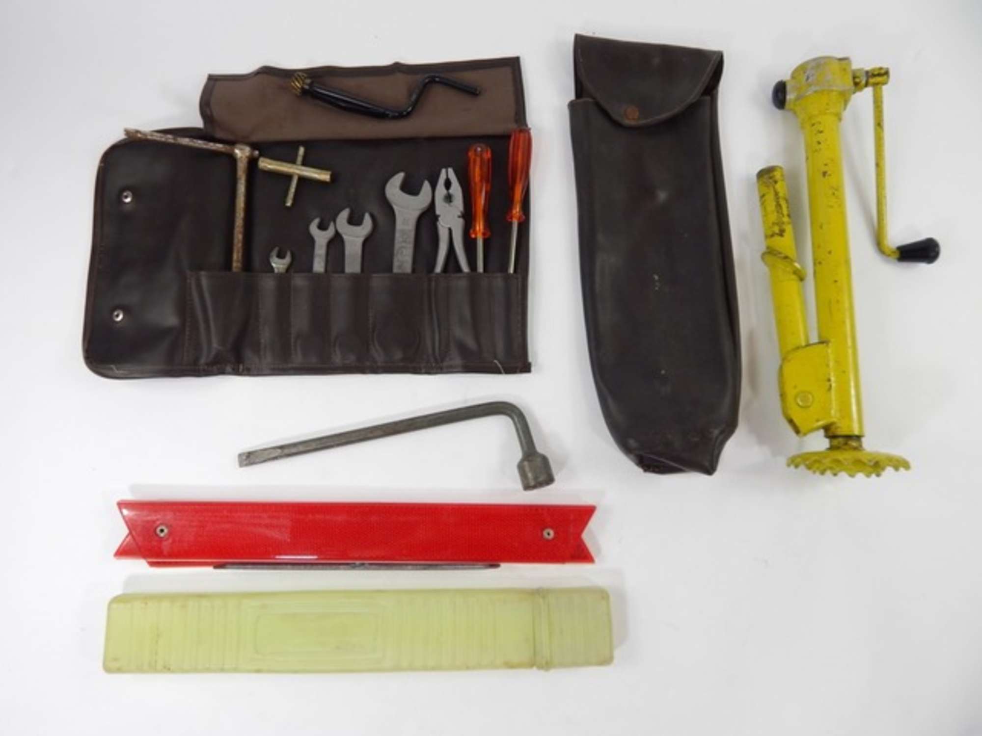 Ferrari 246 Dino Complete tool kit.-Auction Lot