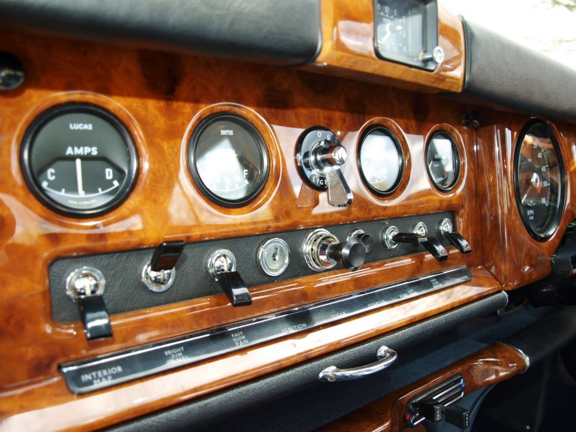 1969 Jaguar 420 G-Sold