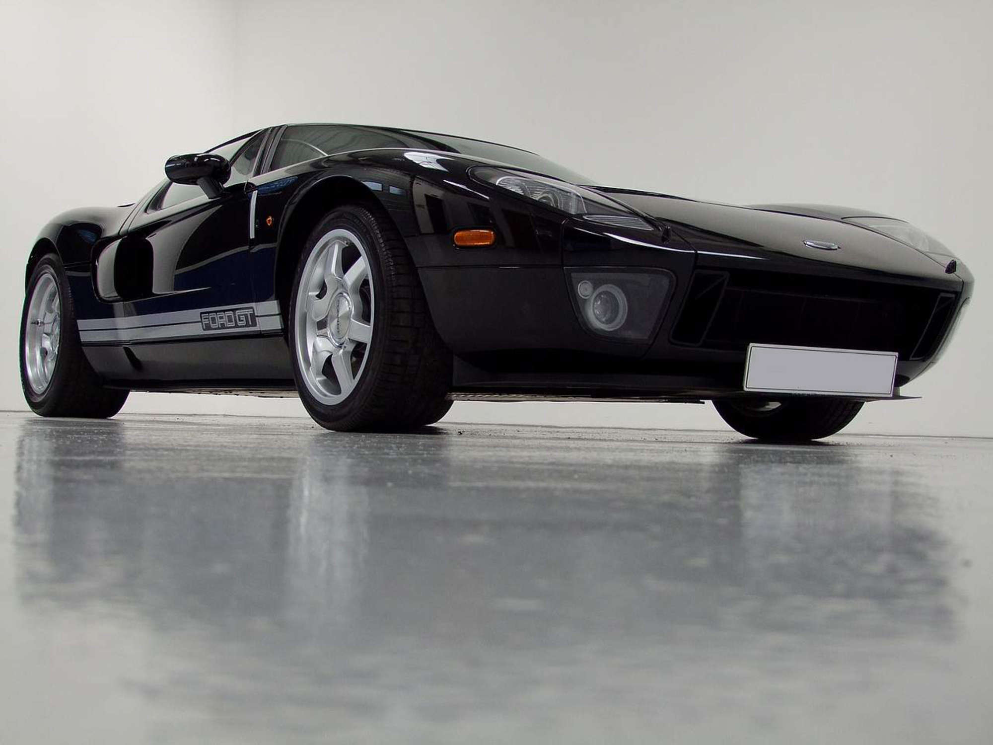 2005 Ford GT-Auction Lot