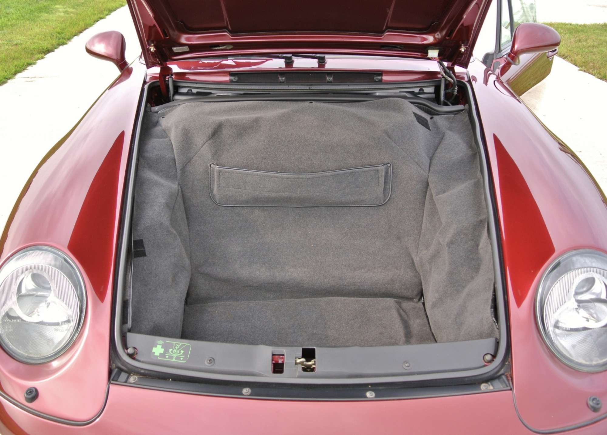 1996 Porsche 911 (993) Carrera 4 Cabriolet-Auction Lot