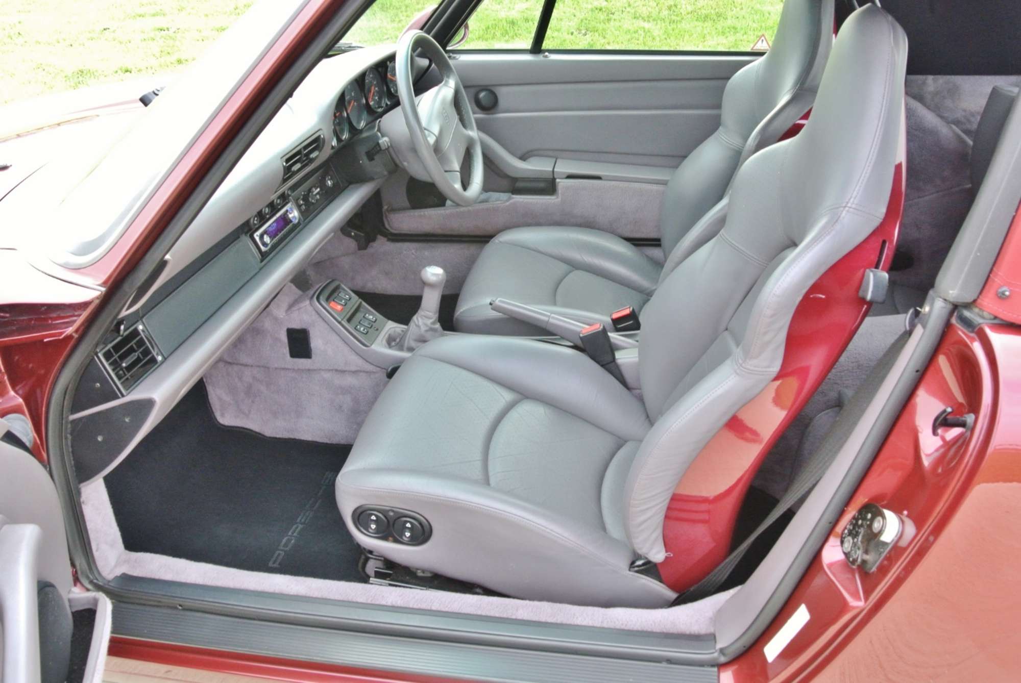 1996 Porsche 911 (993) Carrera 4 Cabriolet-Auction Lot