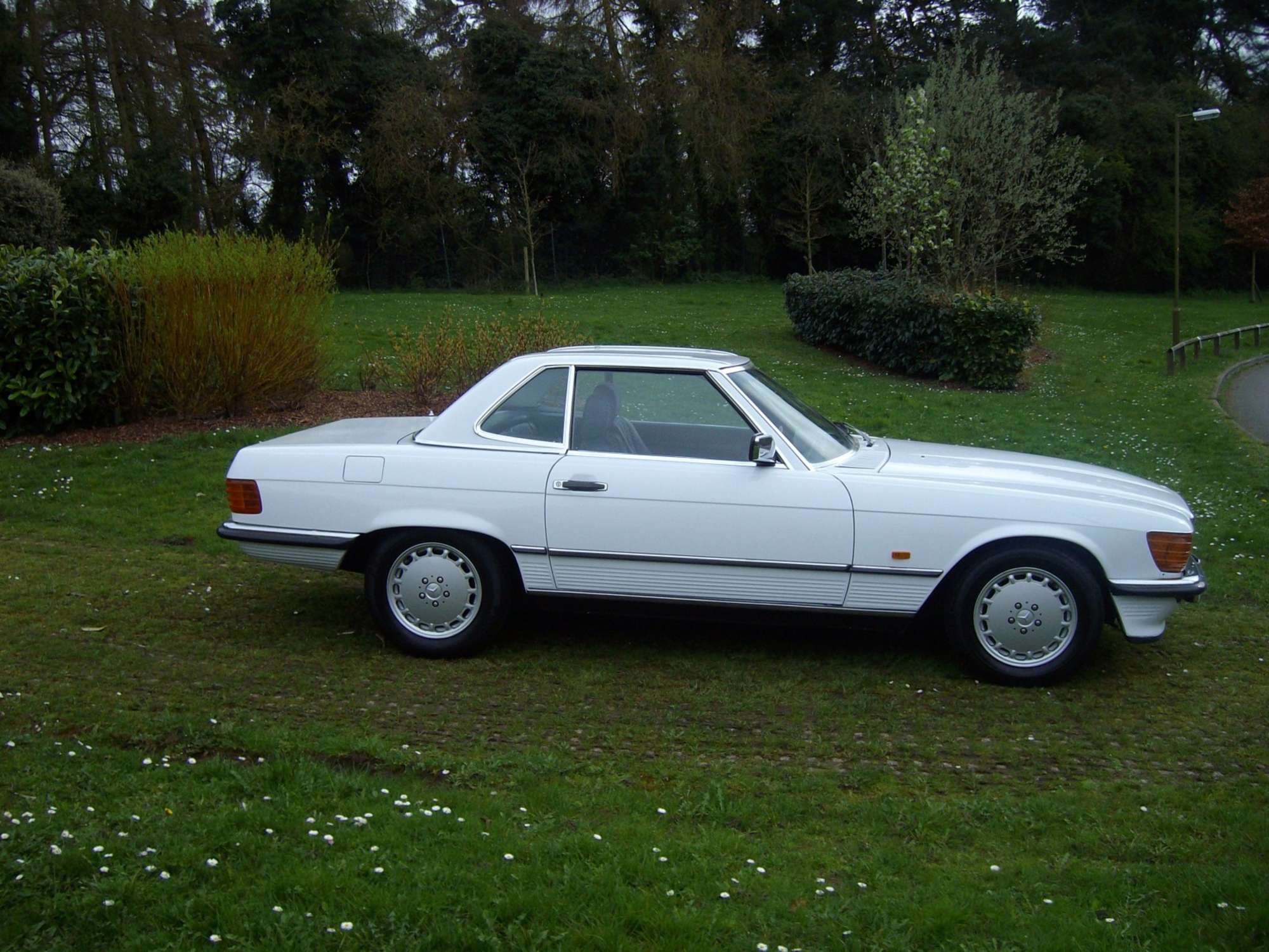1986 Mercedes-Benz 300SL-Sold
