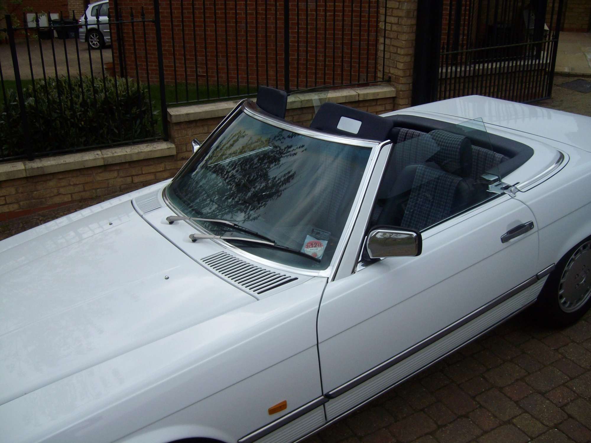 1986 Mercedes-Benz 300SL-Sold