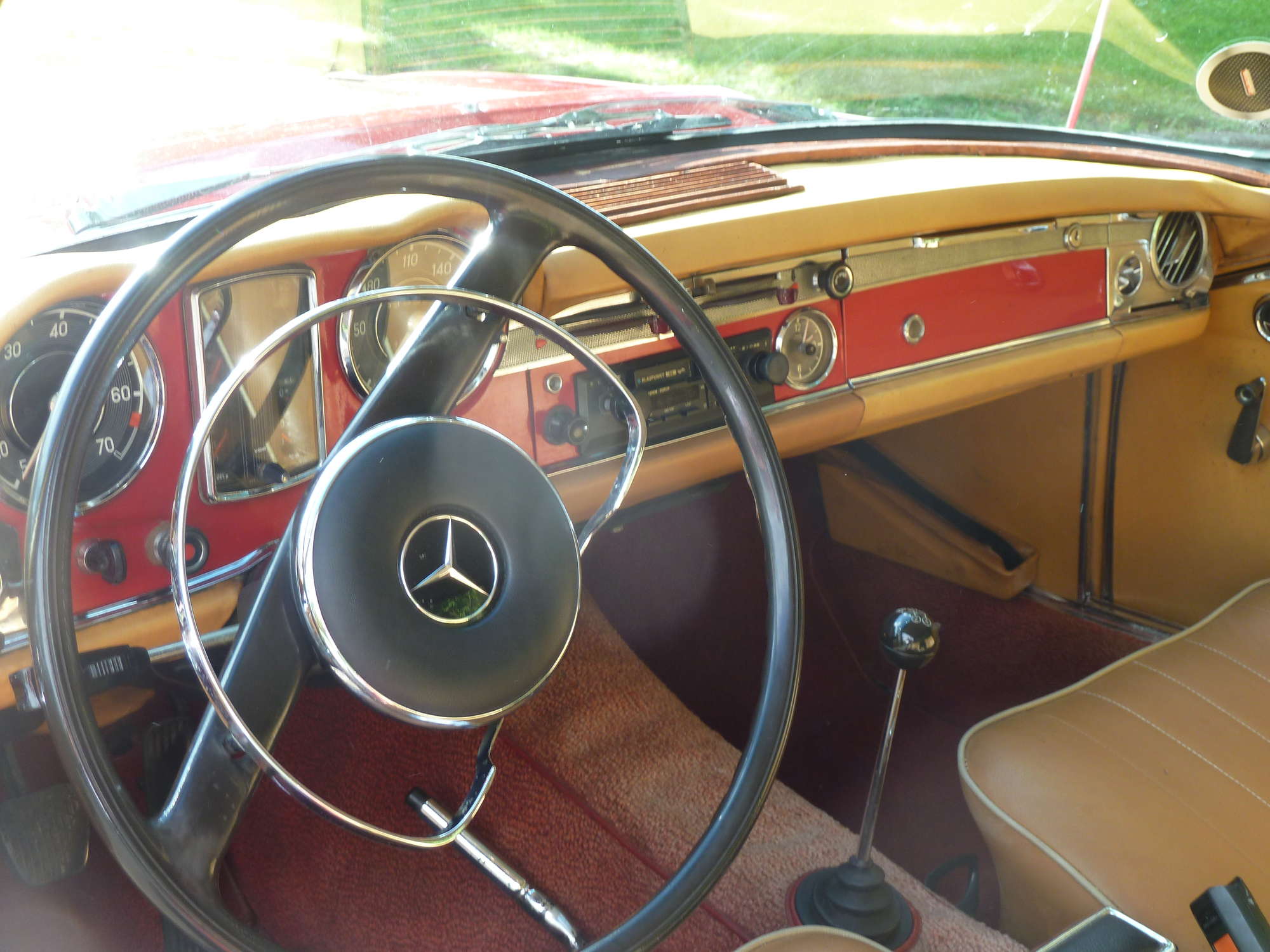 1967 Mercedes Benz 250SL Pagoda-Auction Lot