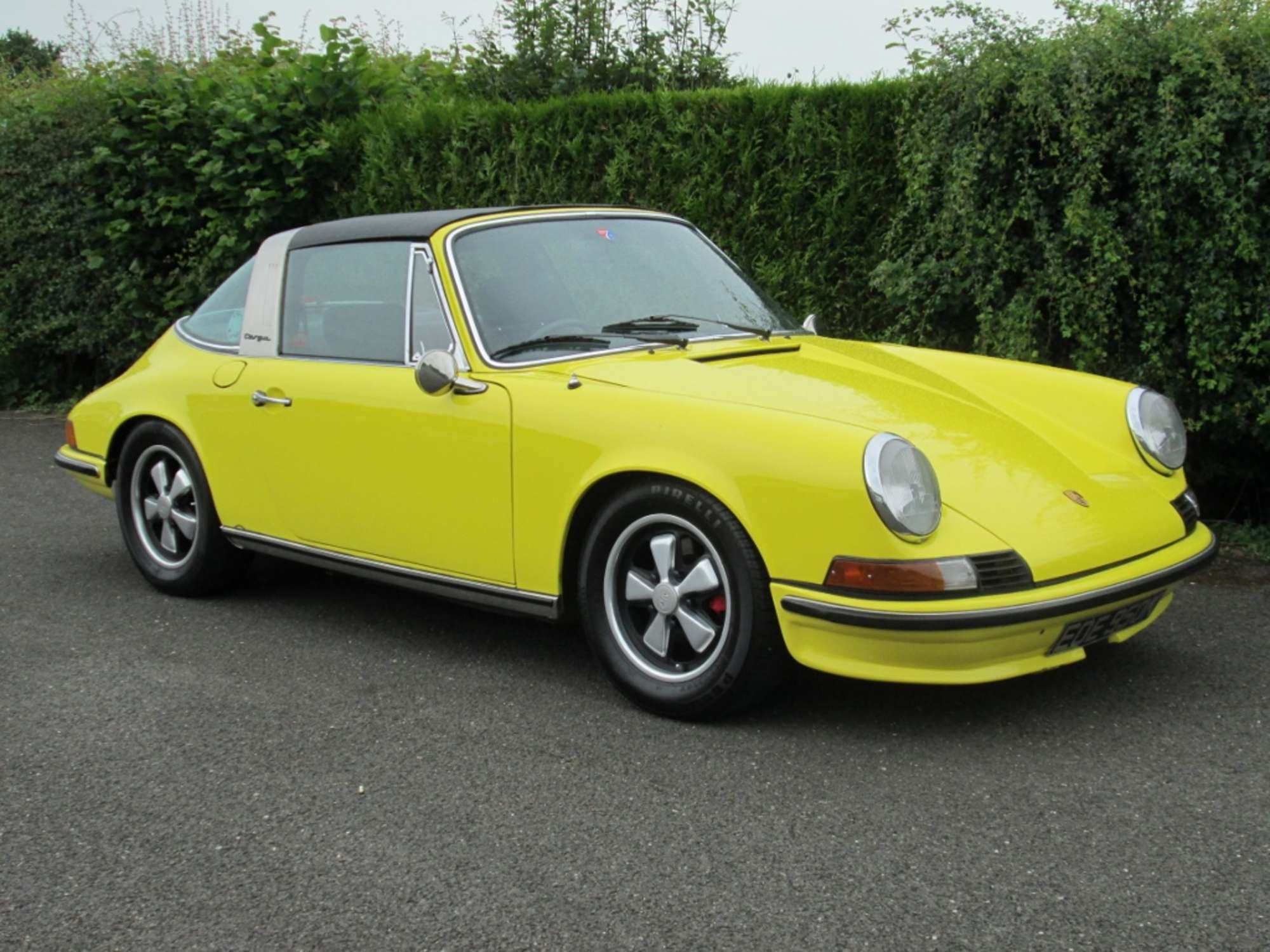 1971 Porsche 911E 2.4 Targa-Sold