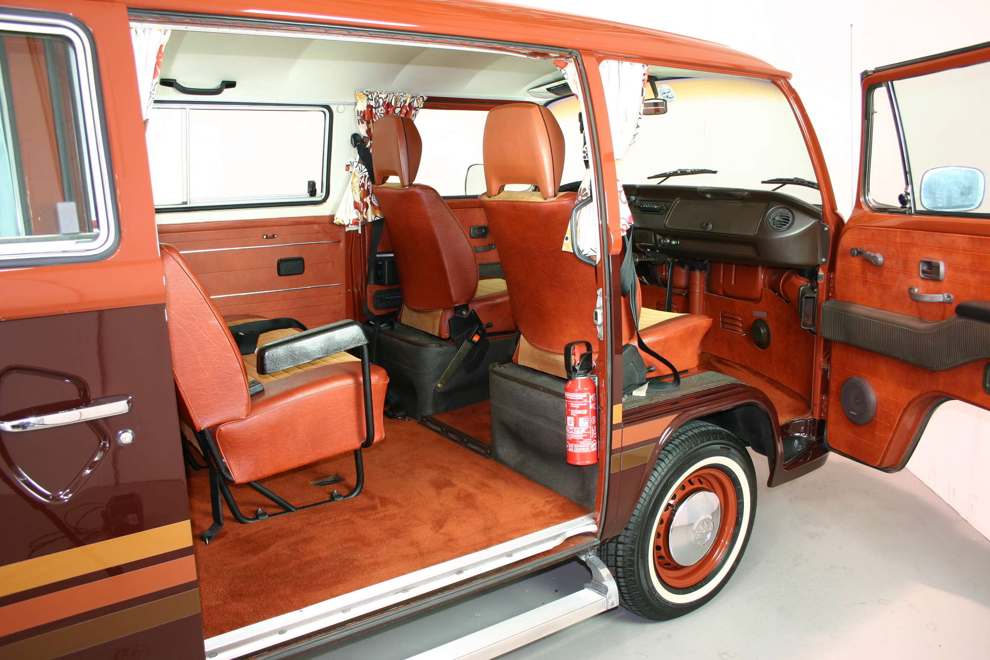 1978 VW Bus, Champagne Edition-Auction Lot