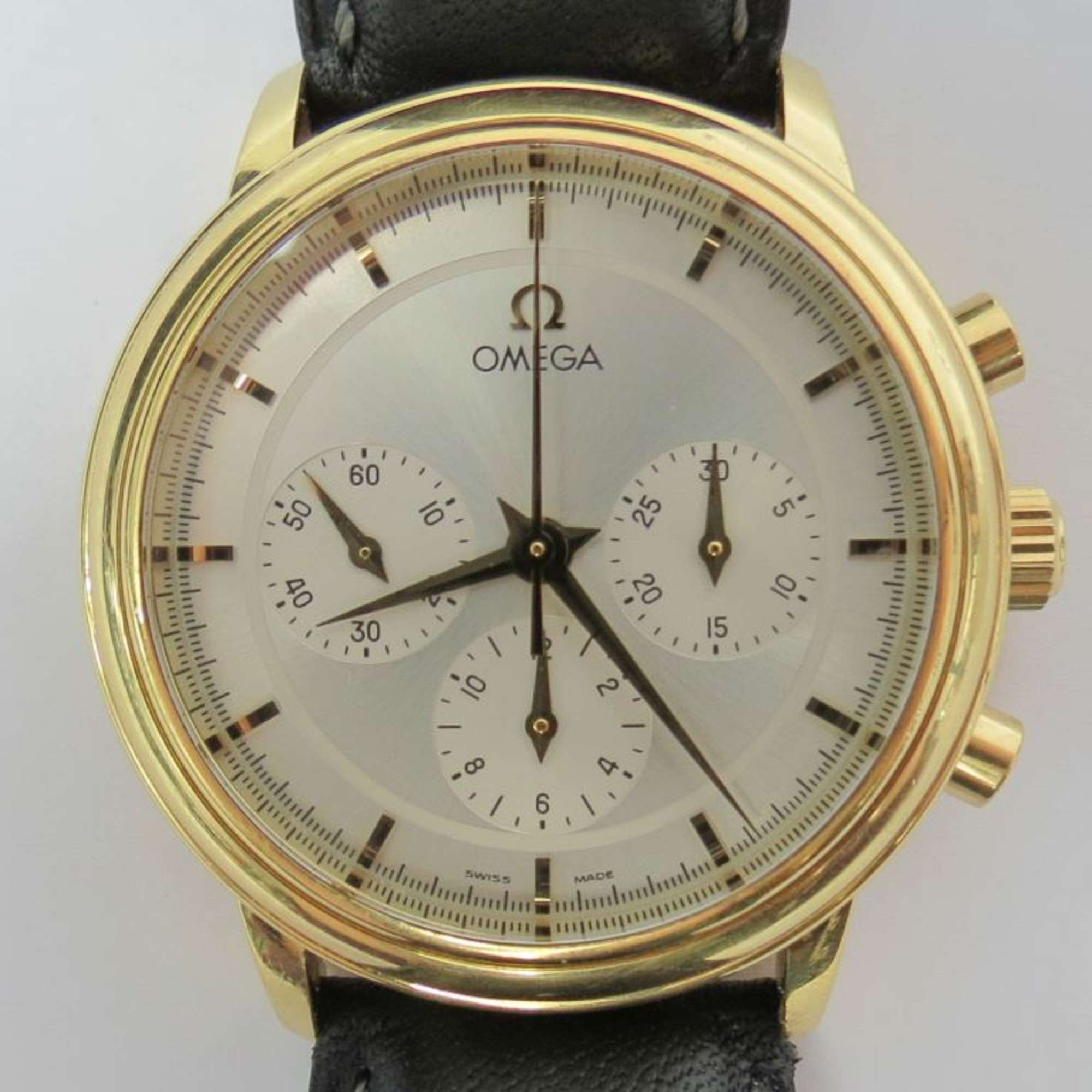A superb 18ct gold Omega gentleman's Chronograph Wrist Watch-Sold