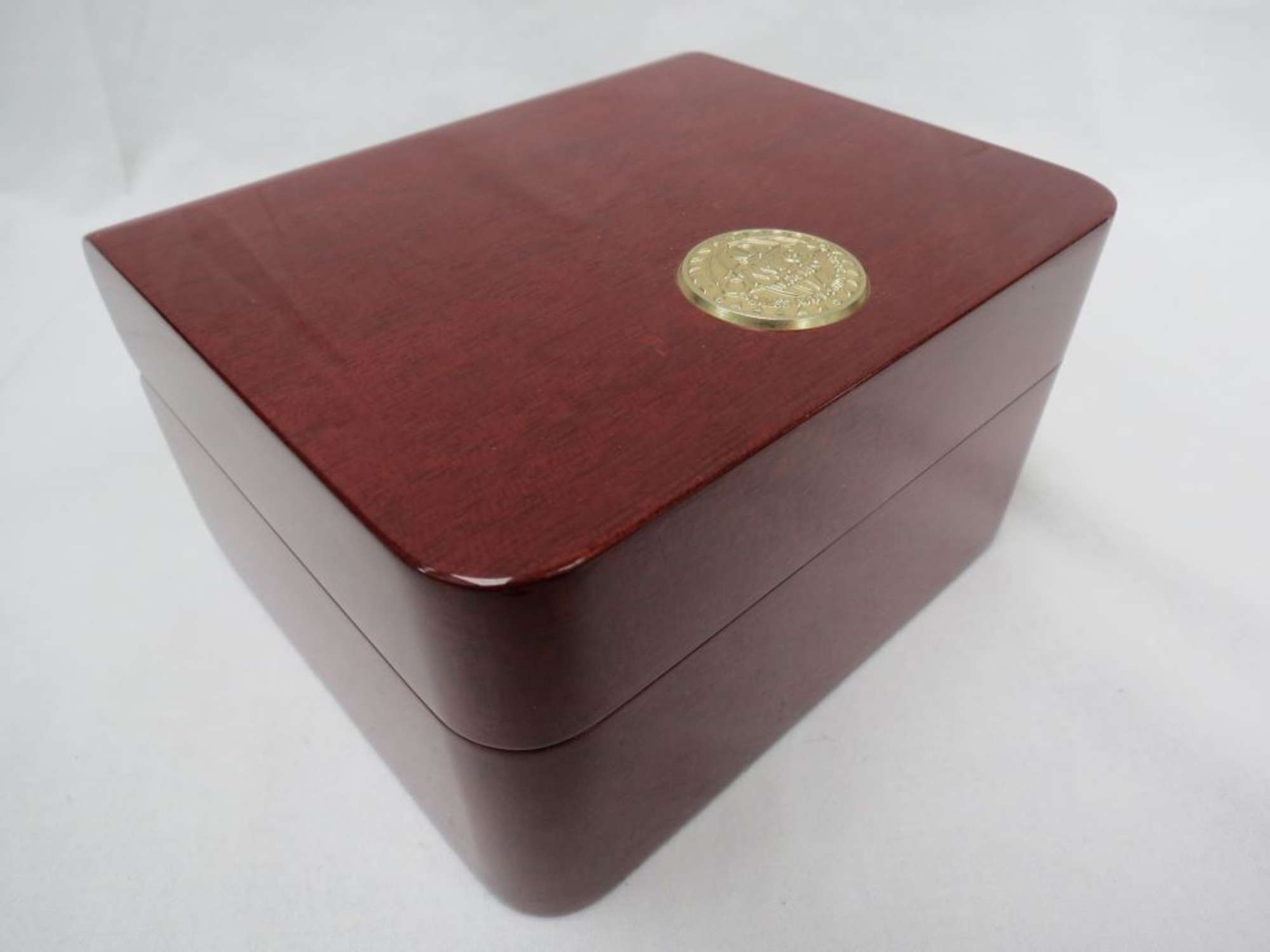 A superb 18ct gold Omega gentleman's Chronograph Wrist Watch-Sold