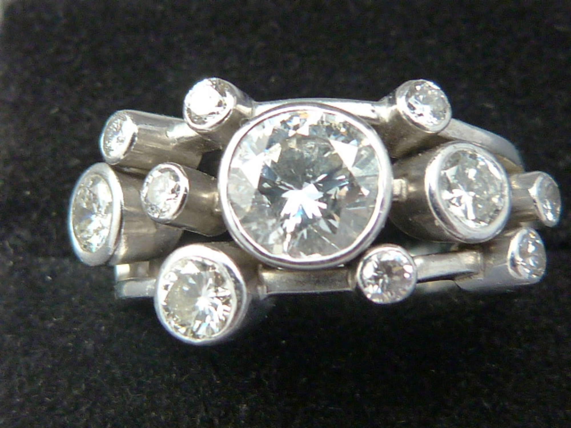 3.5ct Diamond Cluster Ring set in 18ct White Gold-Auction Lot