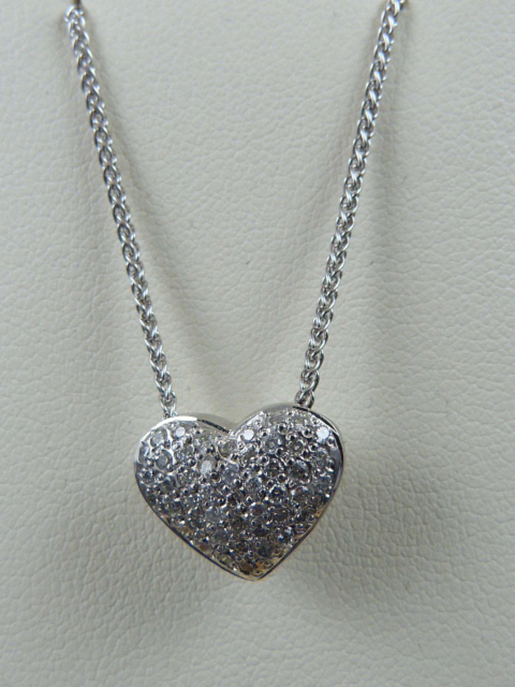New 18ct Diamond Pendant and Chain -Auction Lot