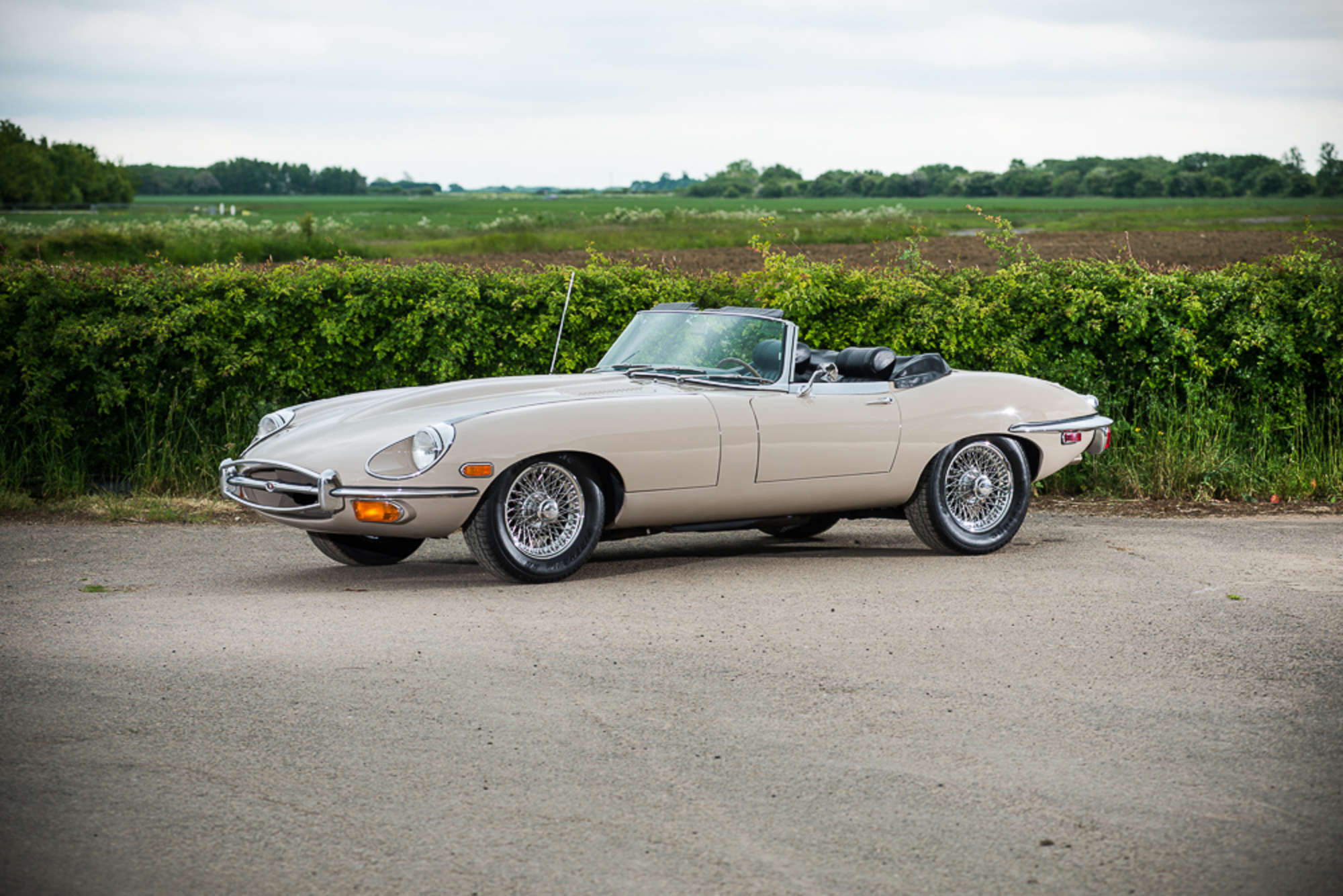 Iconic Auctioneers | *Late Entry: Lot 146A* 1970 Jaguar E-Type Series II Roadster-Auction Lot