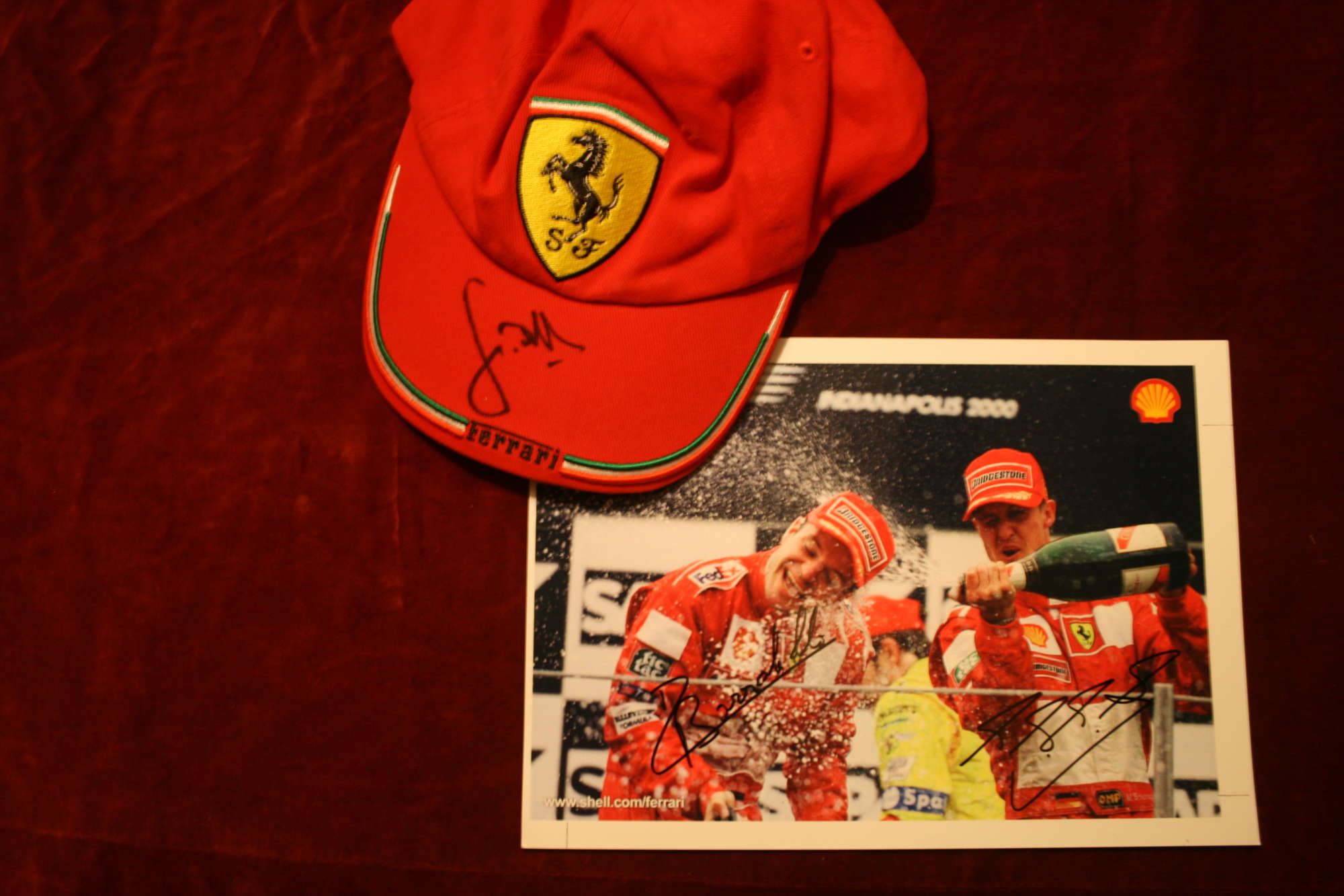 Ferrari - Picture and Signed Cap-Sold