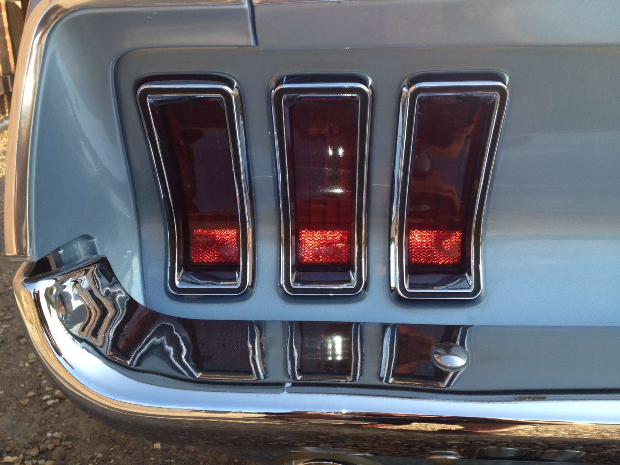 1968 Ford Mustang 302 Fastback completely restored in 2011-Auction Lot