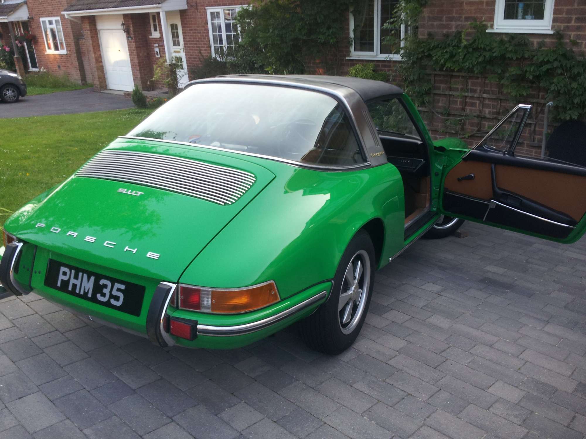 1969 Porsche 911T Targa-Sold