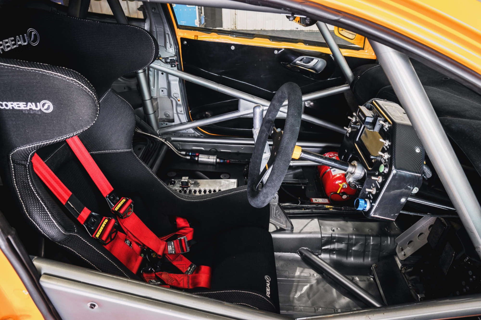 2005 BTCC Team Halfords Honda Integra Type-R-Auction Lot